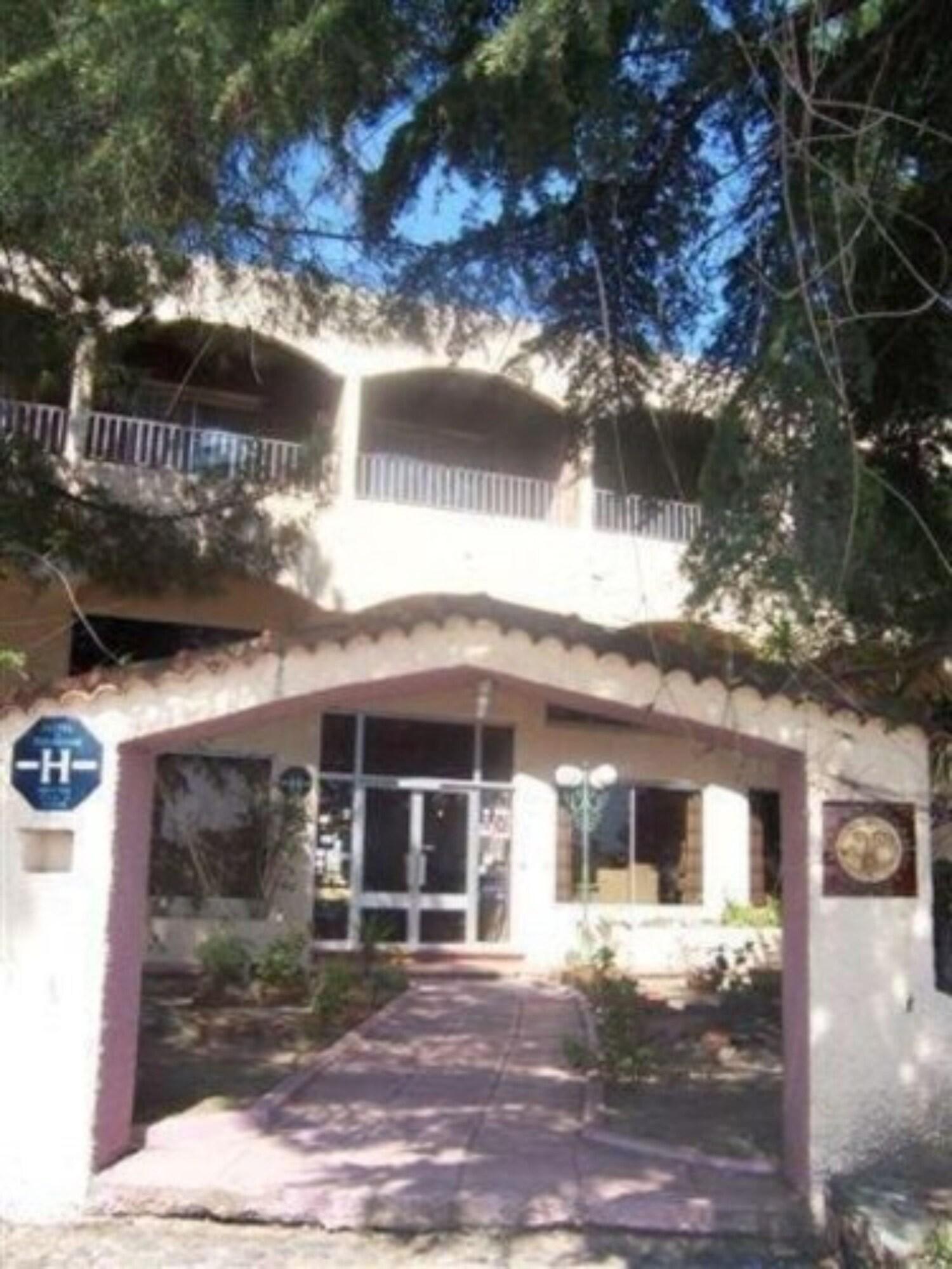 Vista Exterior Motel Le Colibri
