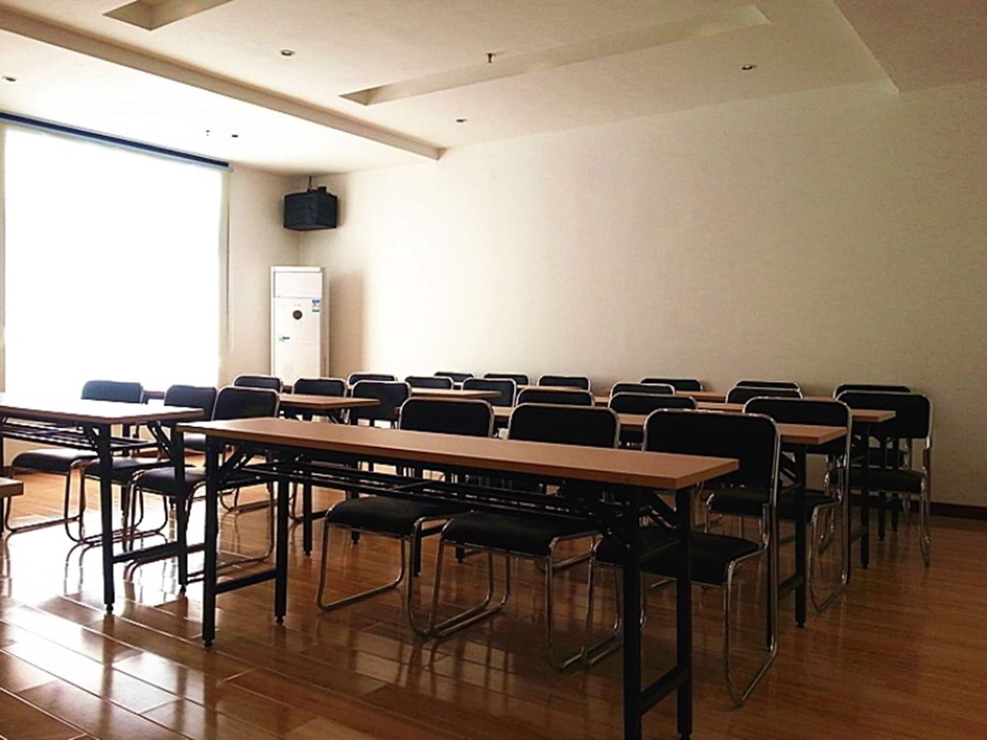 Sala de Reuniones GreenTree Inn Lianyungang Donghai New Bus Station Express Hotel
