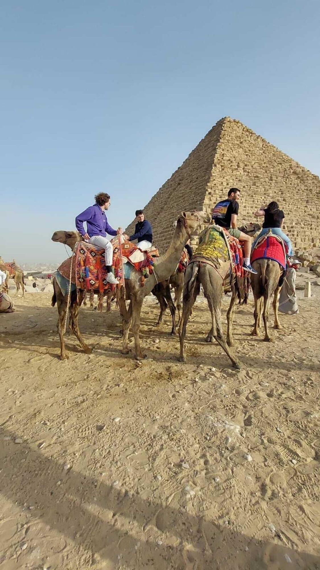 Instalaciones Recreativas Four pyramids Guest house