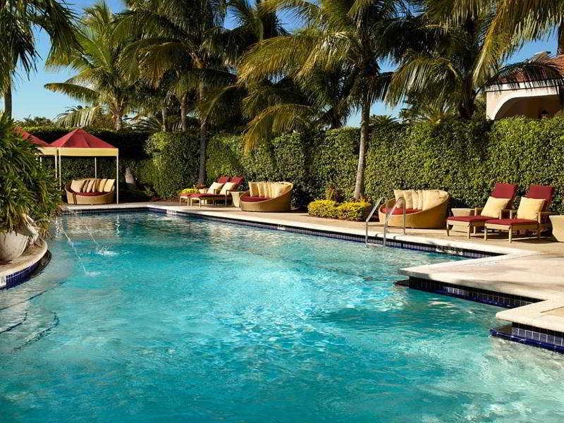 Pool view Renaissance Fort Lauderdale Cruise Port Hotel