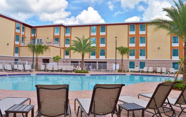 Radisson Hotel Orlando Lake Buena Vista South