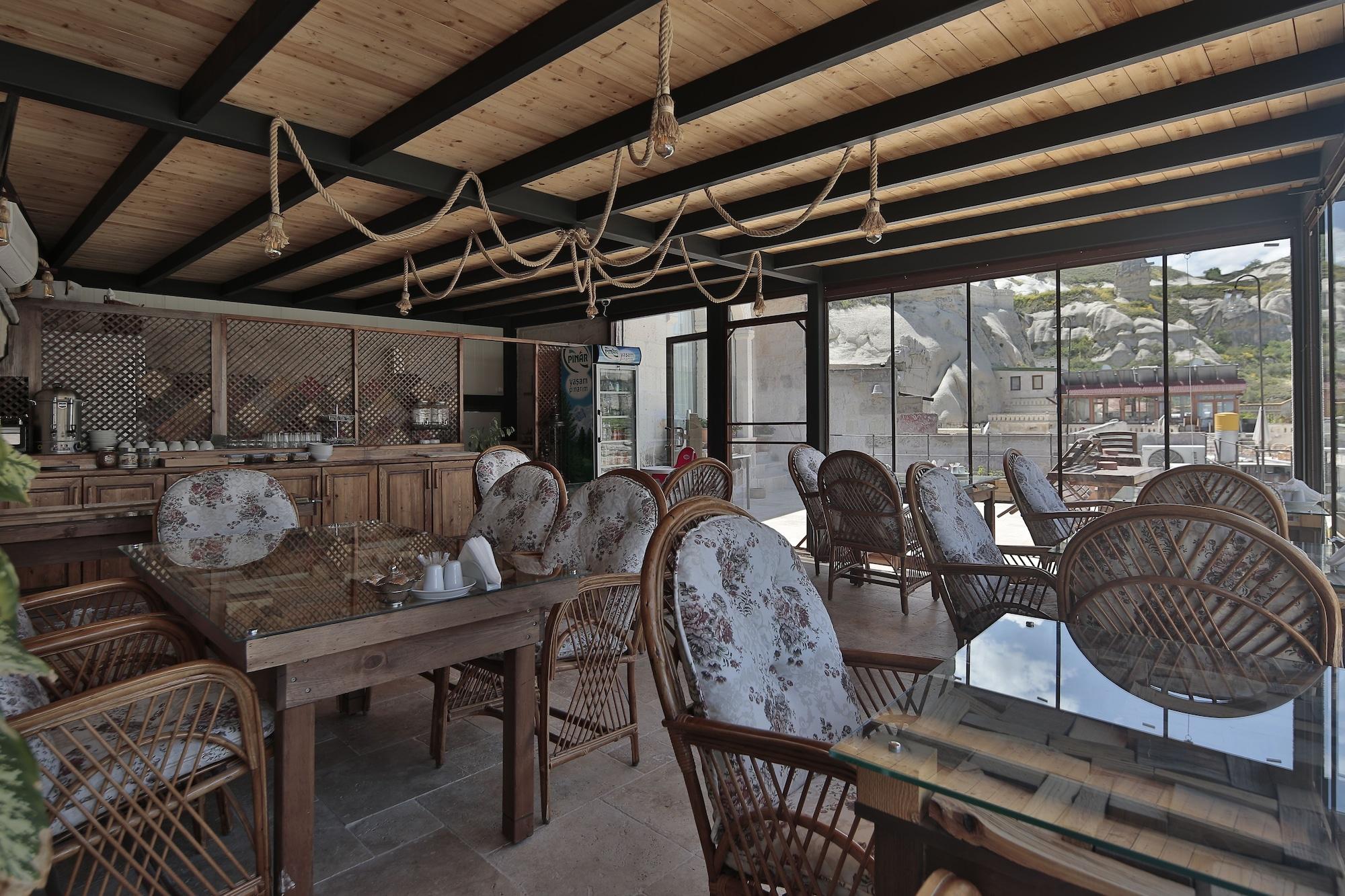 Vista Lobby Aren Cave Hotel