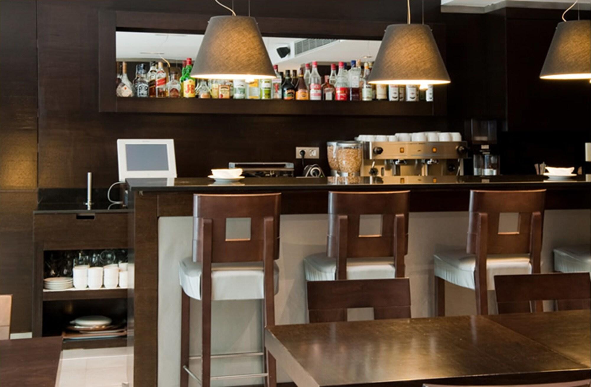 Bar/Salón Hotel Actual