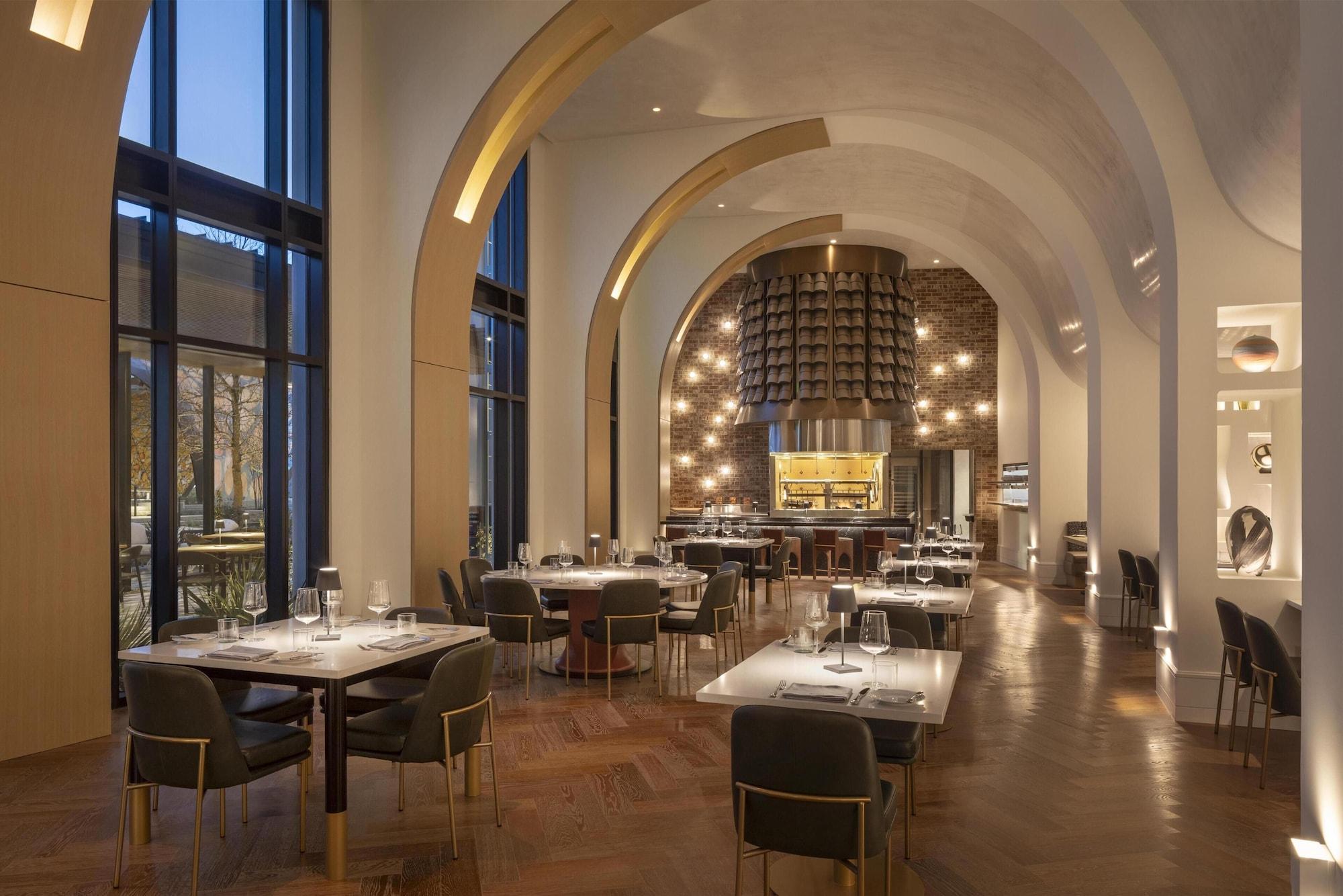 Restaurant The Monarch San Antonio, Curio Collection By Hilton