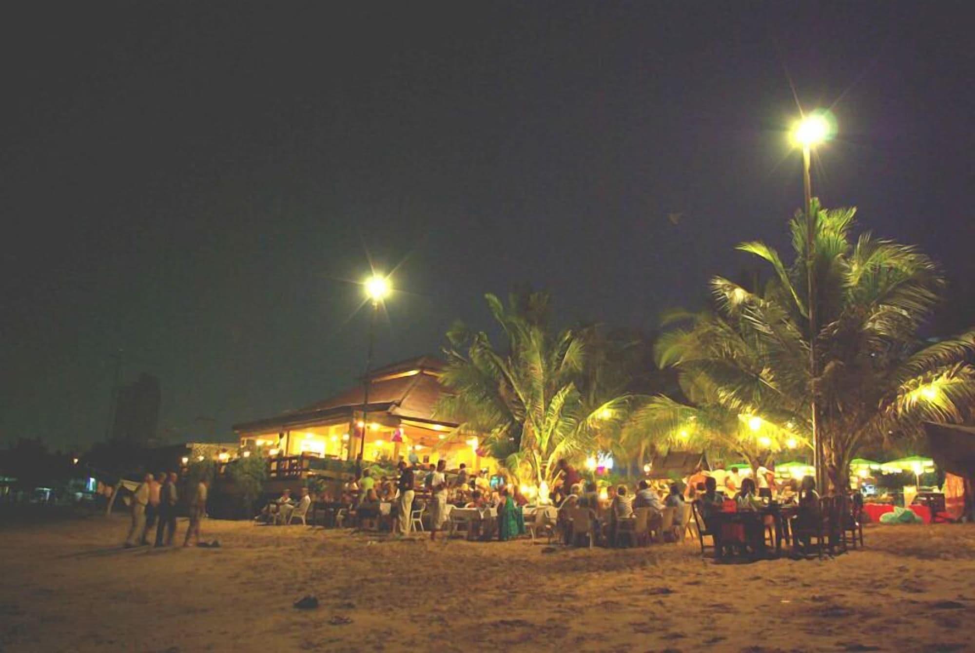 Restaurant Sea Falcon Hotel