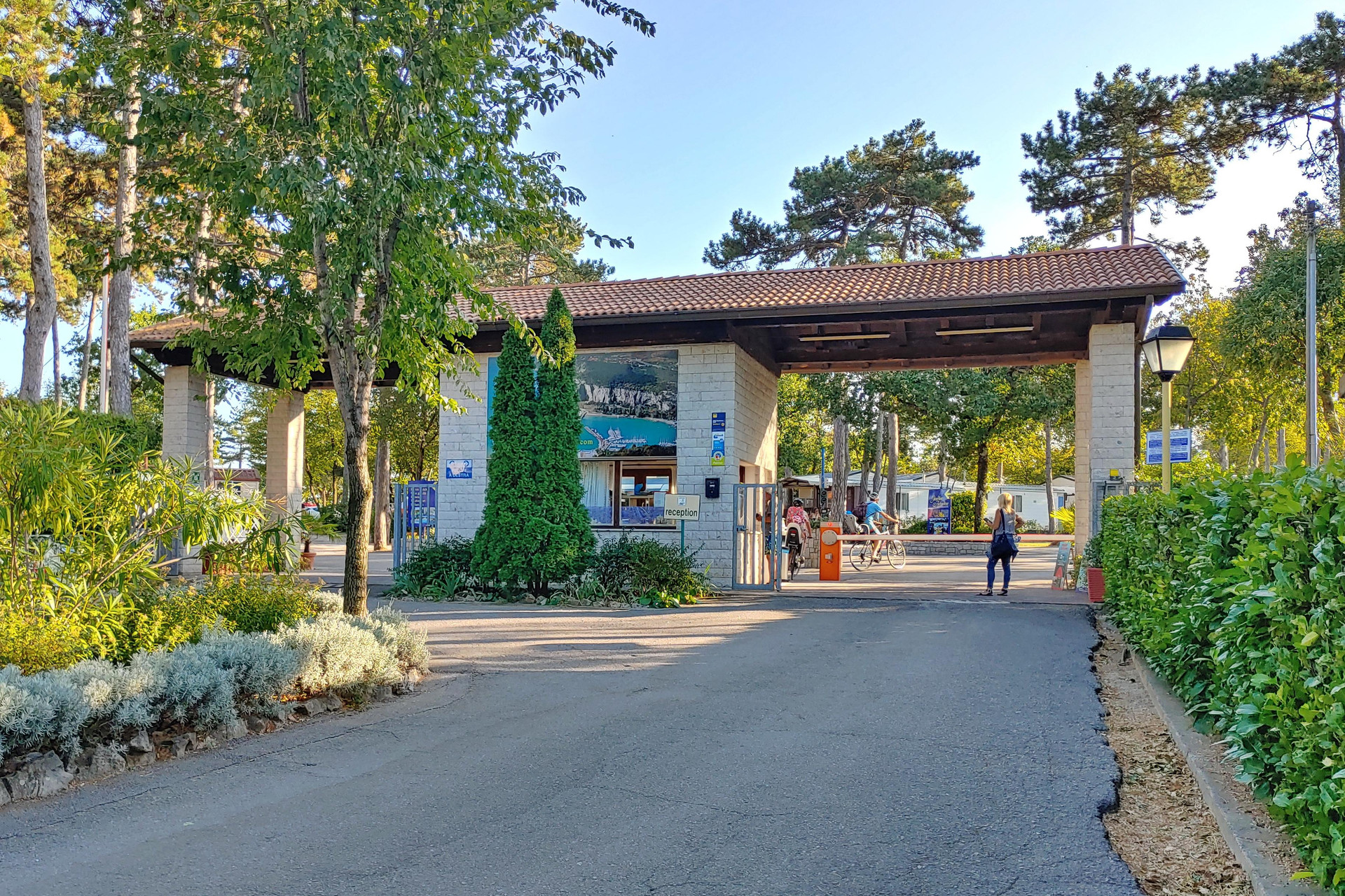 Vista Exterior Camping Mare Pineta