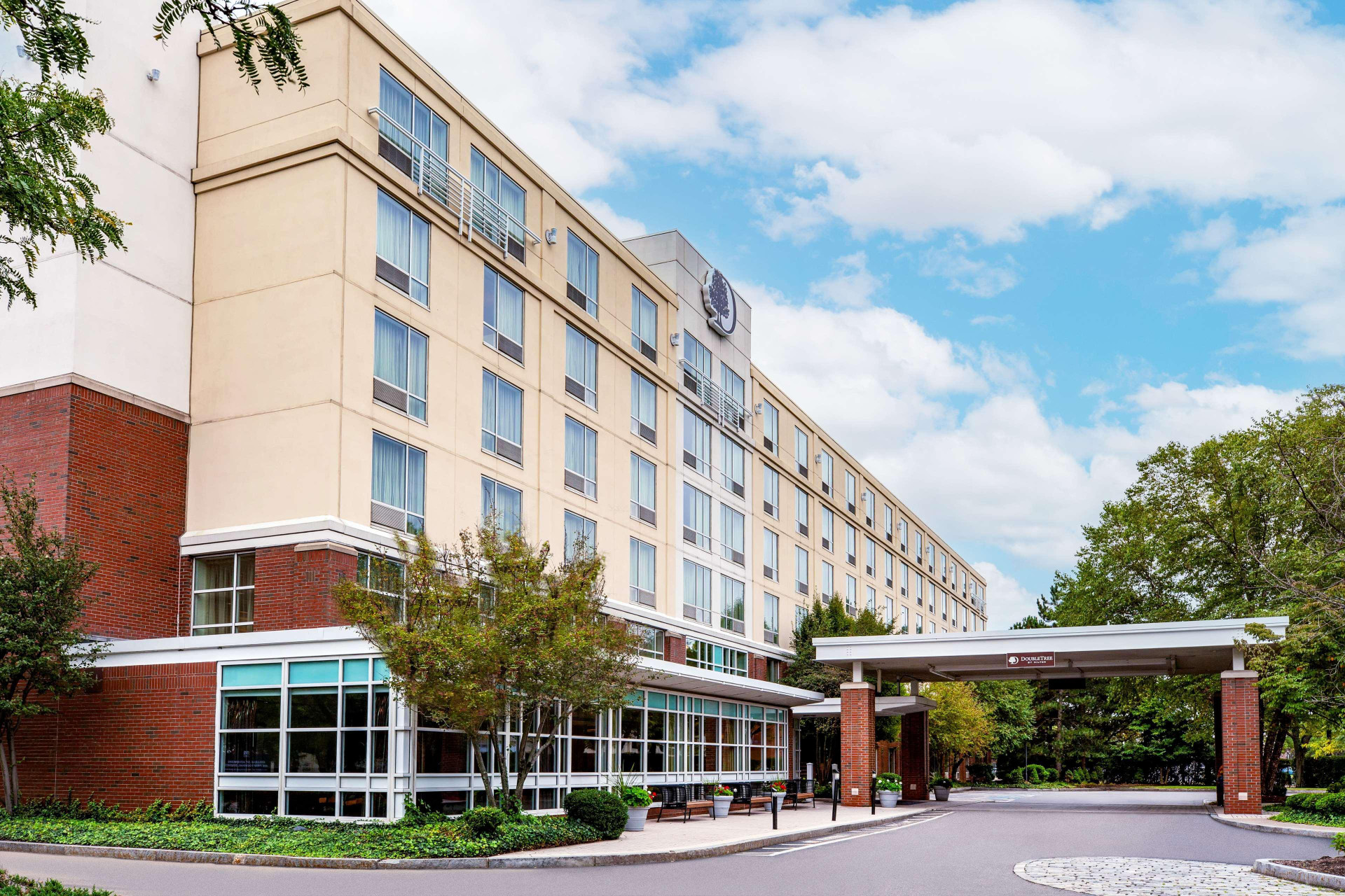 Vista Exterior DoubleTree by Hilton Hotel Boston Bayside