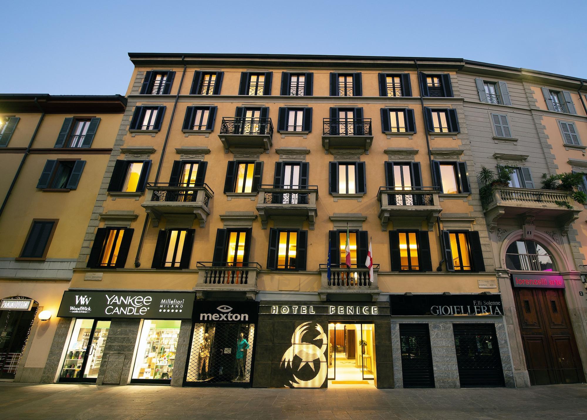 Vista Exterior Hotel Fenice Milano