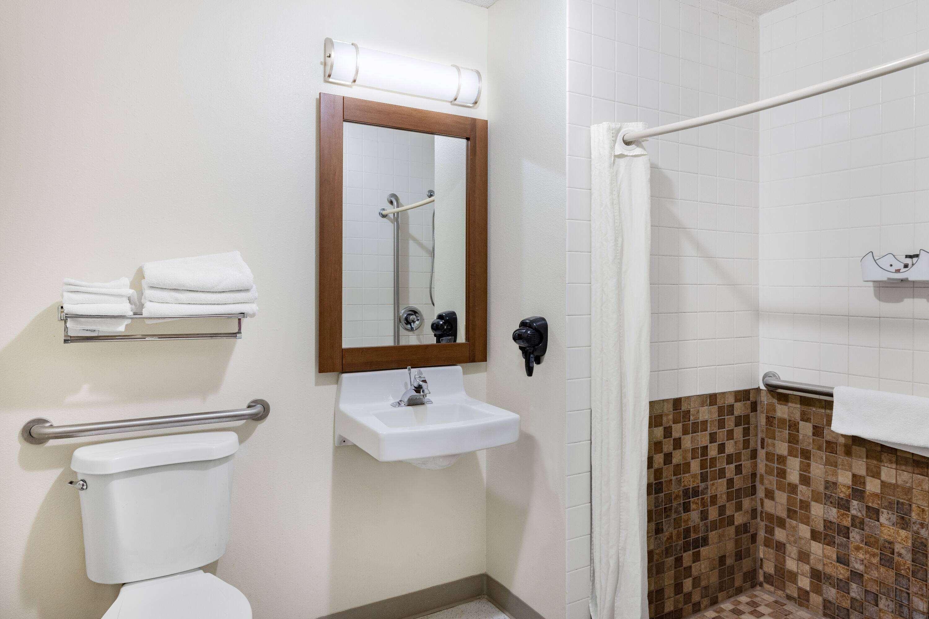 Vista Exterior Super 8 by Wyndham Valentine NE