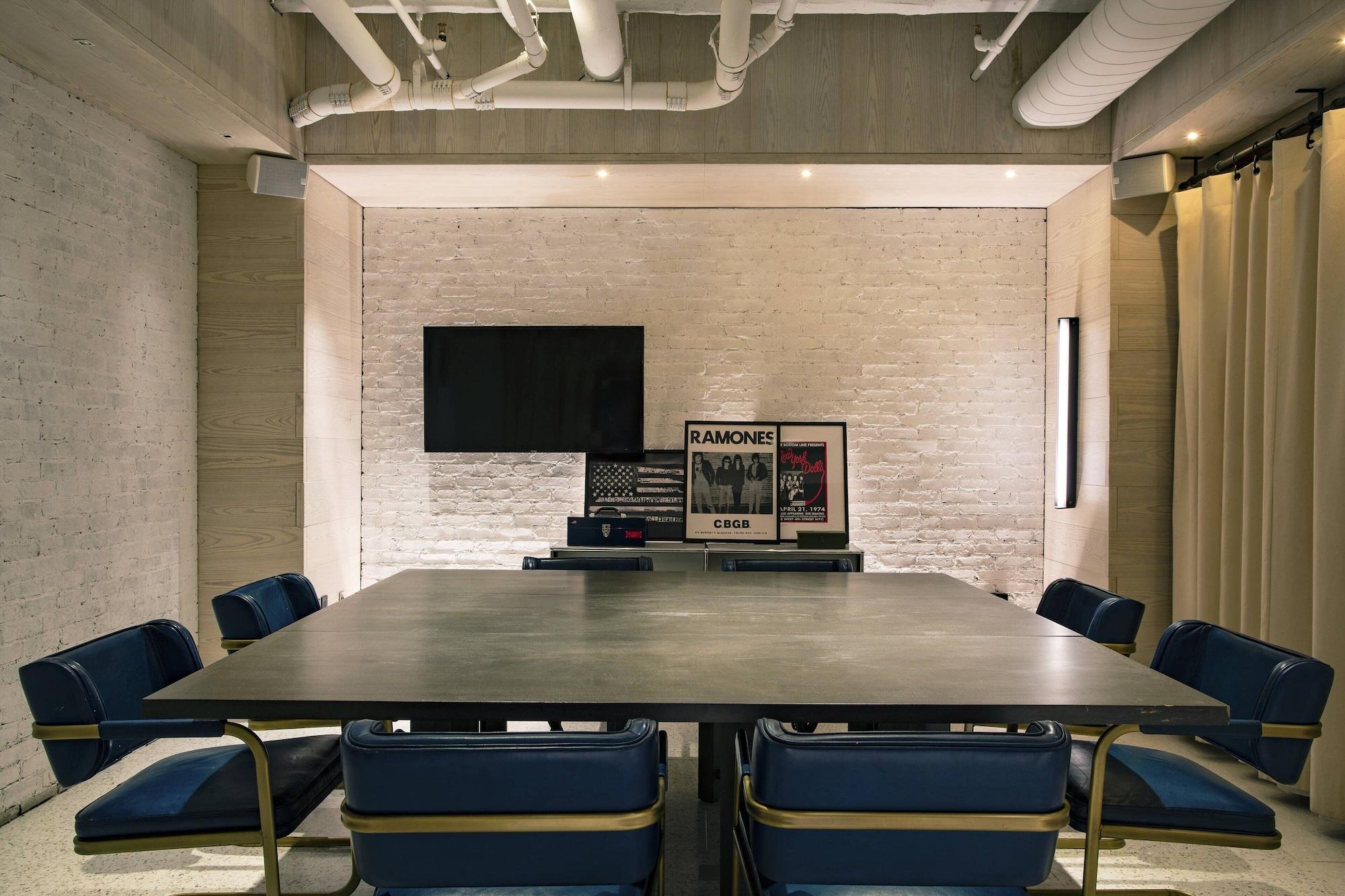 Sala de Reuniones Moxy NYC Times Square
