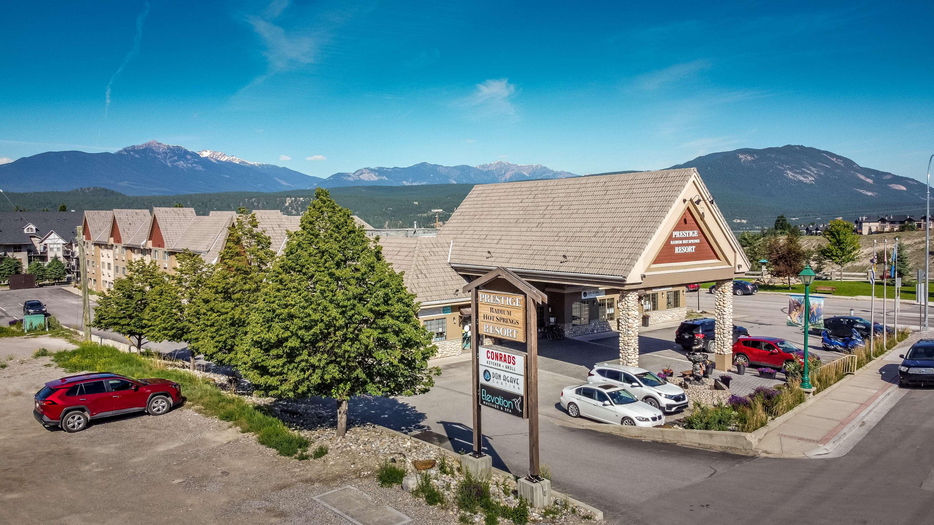 Vista Exterior Prestige Radium Hot Springs Resort, WorldHotels Crafted