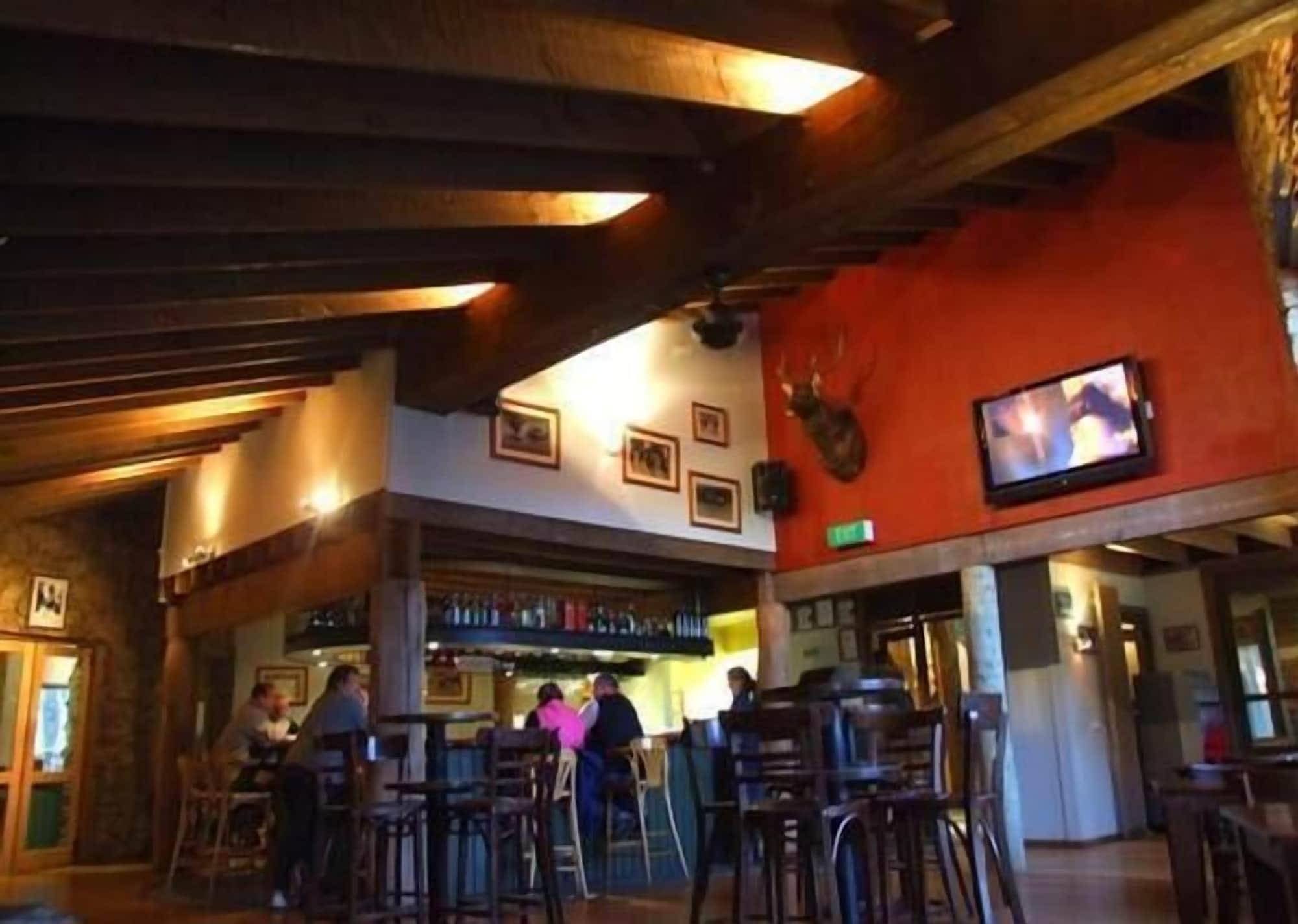 Bar/Salón Hotel High Plains