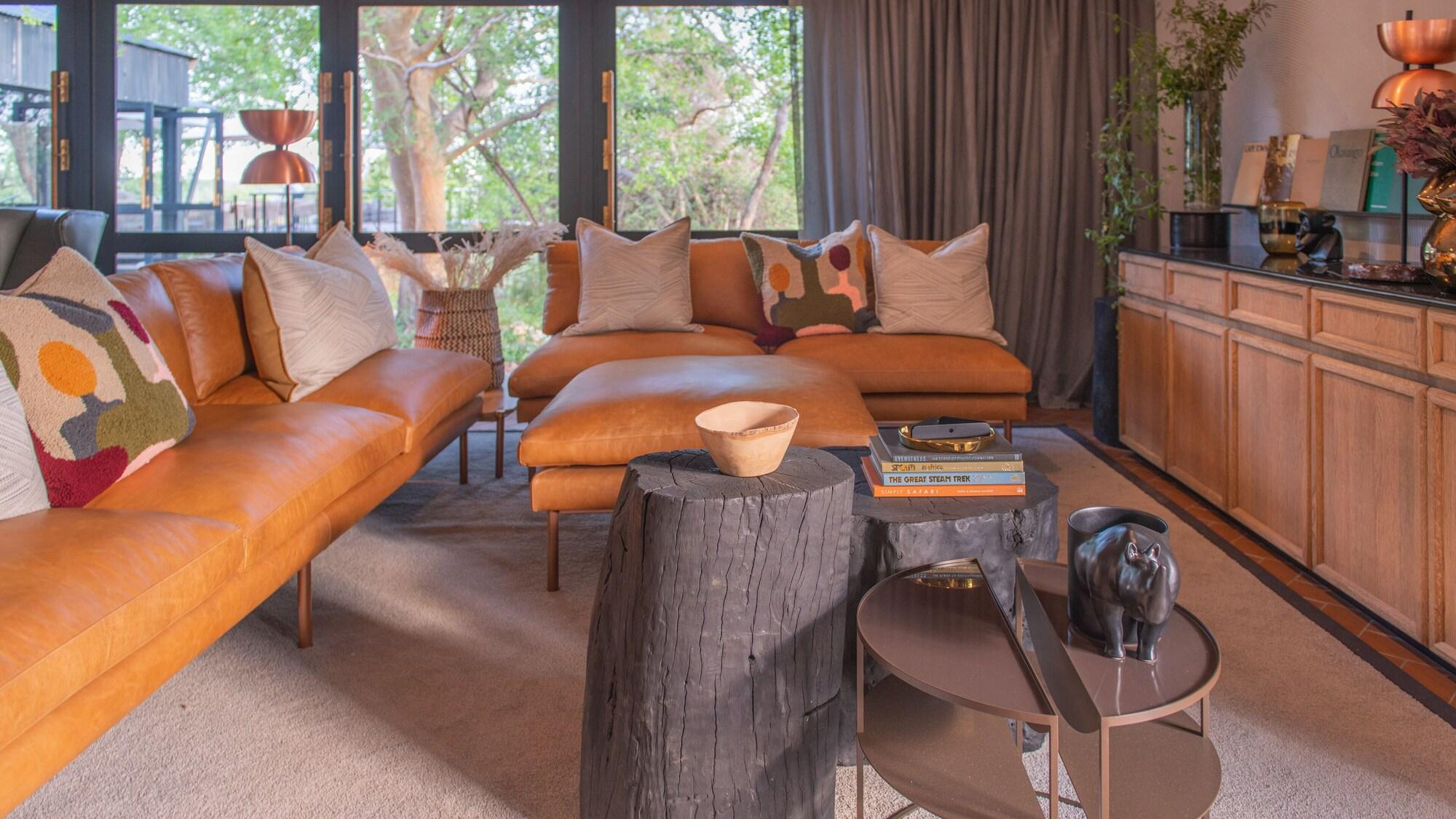 Vista Lobby Kruger Shalati - Train on the Bridge and Garden Suites