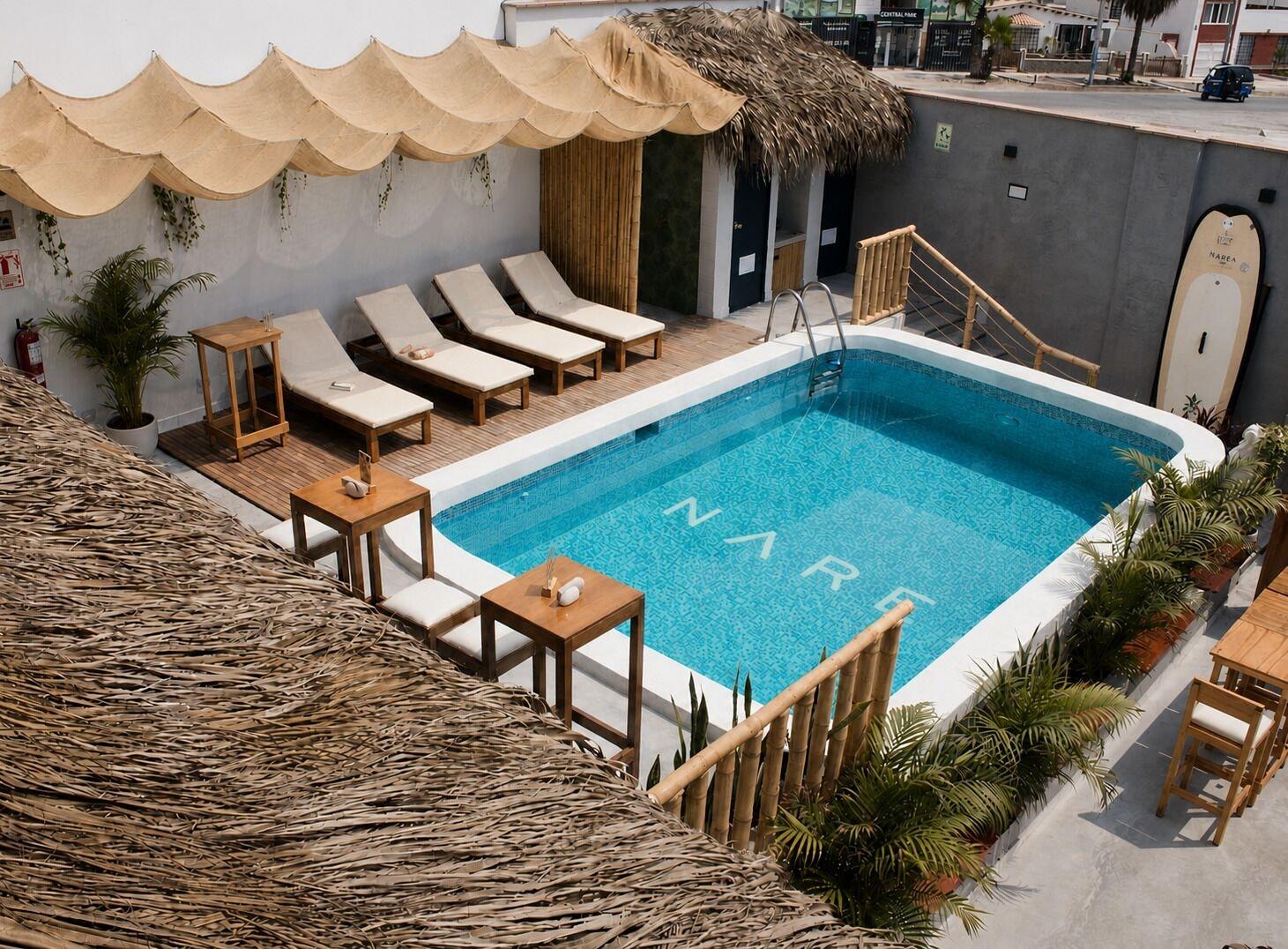 Vista Piscina Narea Plaza Hotel