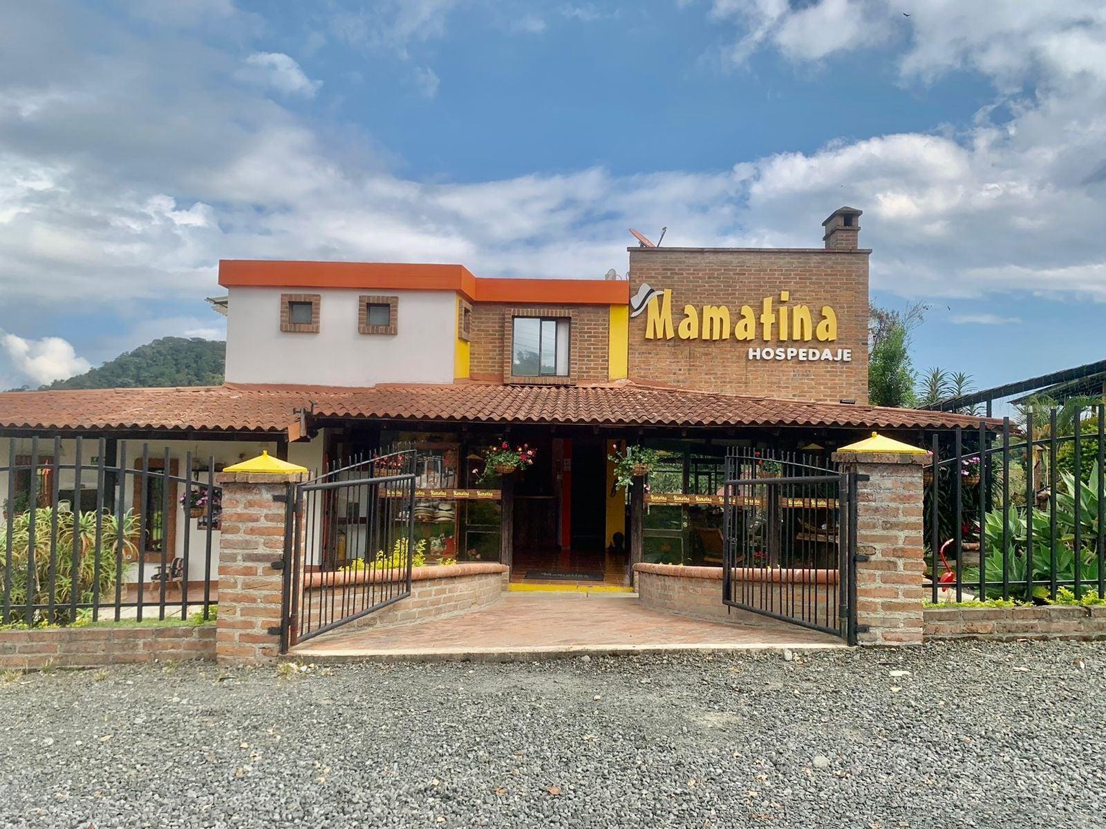 Varios Mamatina Hotel