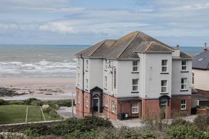 Alojamiento - Bailey Ground Lodge