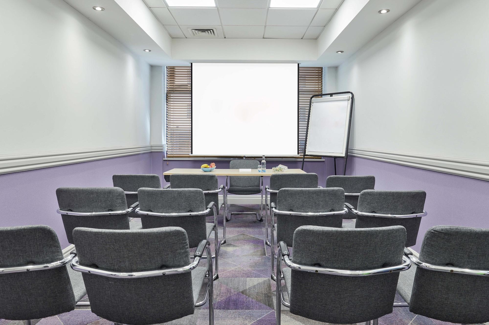 Sala de Reuniones Leonardo Hotel Southampton