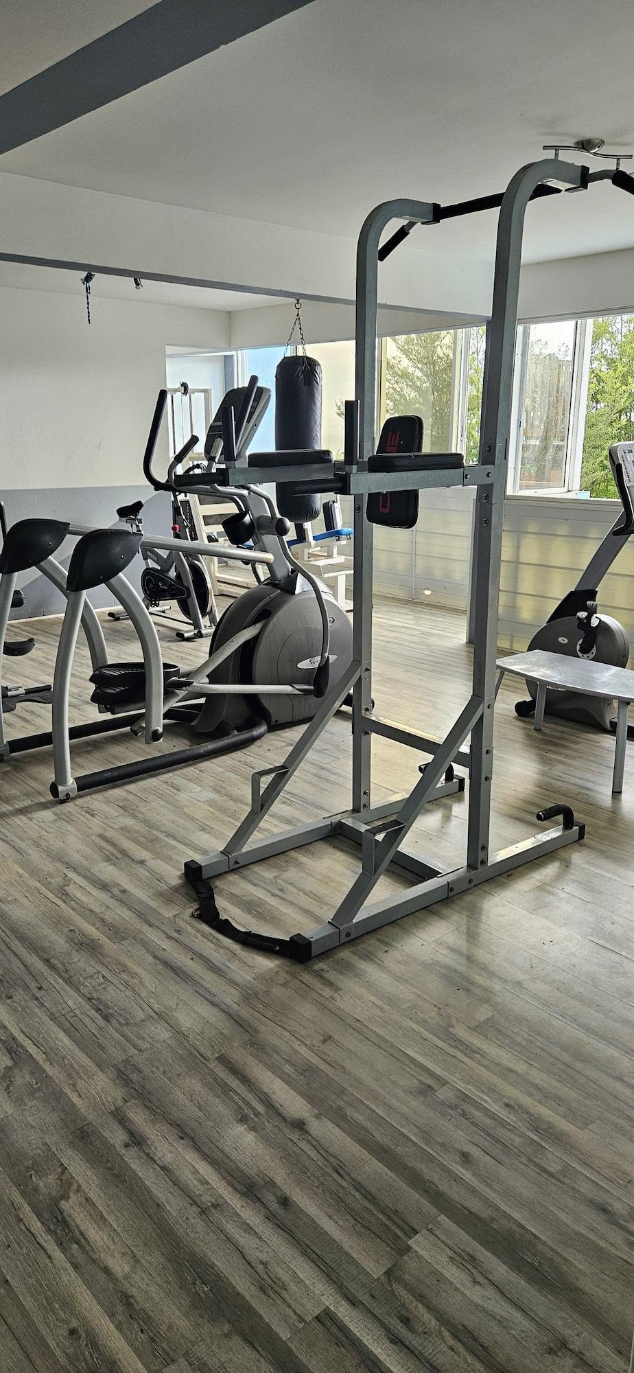 Gimnasio REVE BLEU Appartements studio et une suite avec baignoire