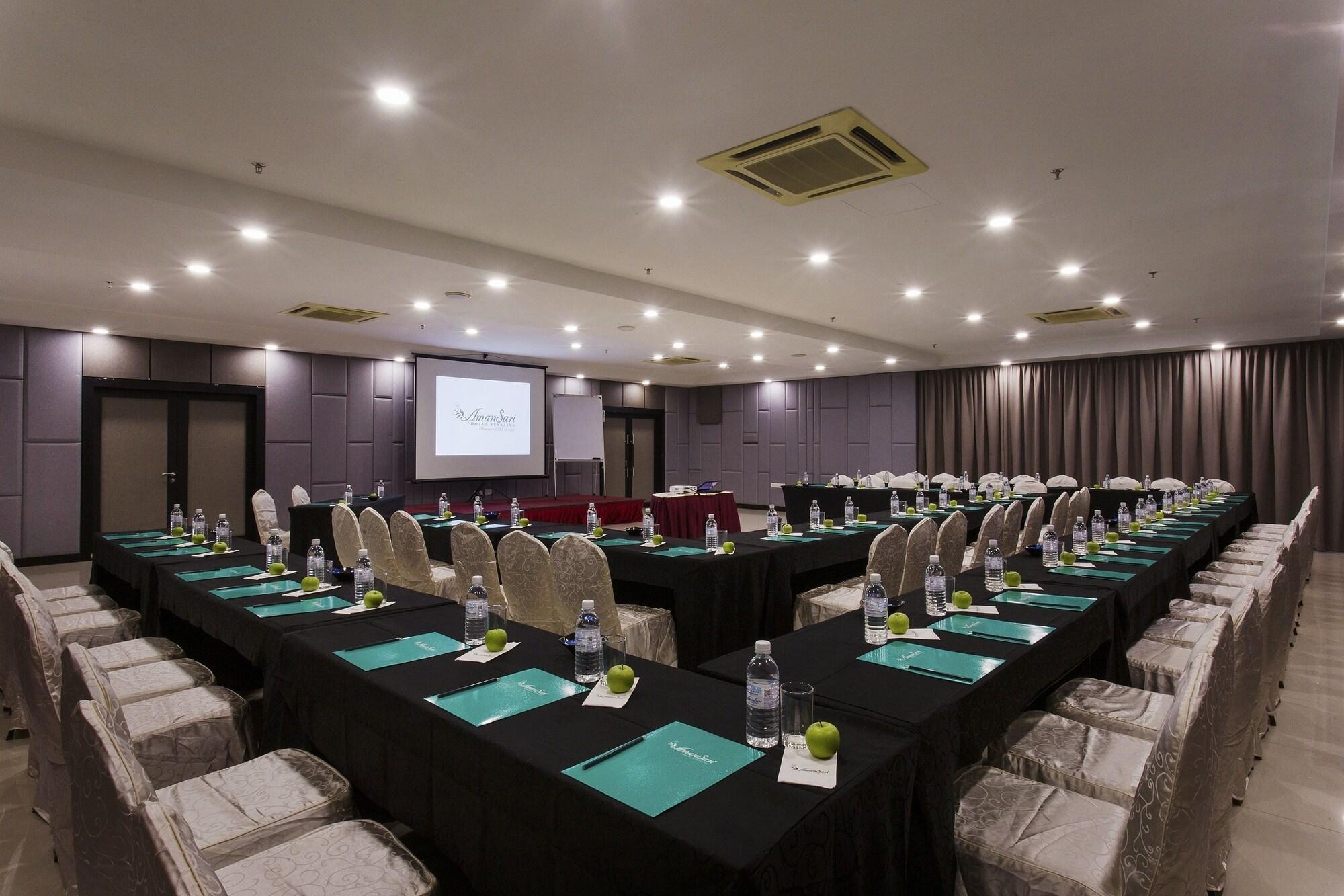 Sala de Reuniones Amansari Hotel Nusajaya