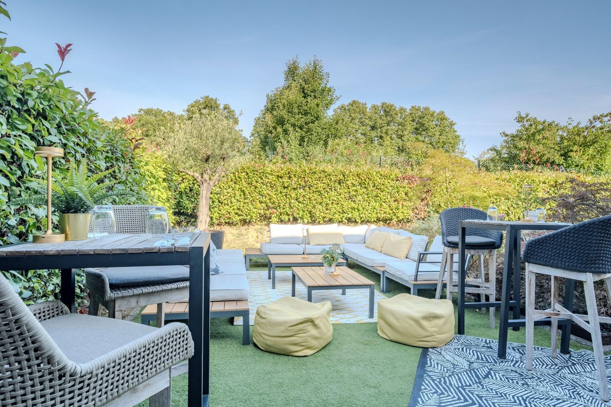 Varios Campanile Roissy Le Mesnil Amelot