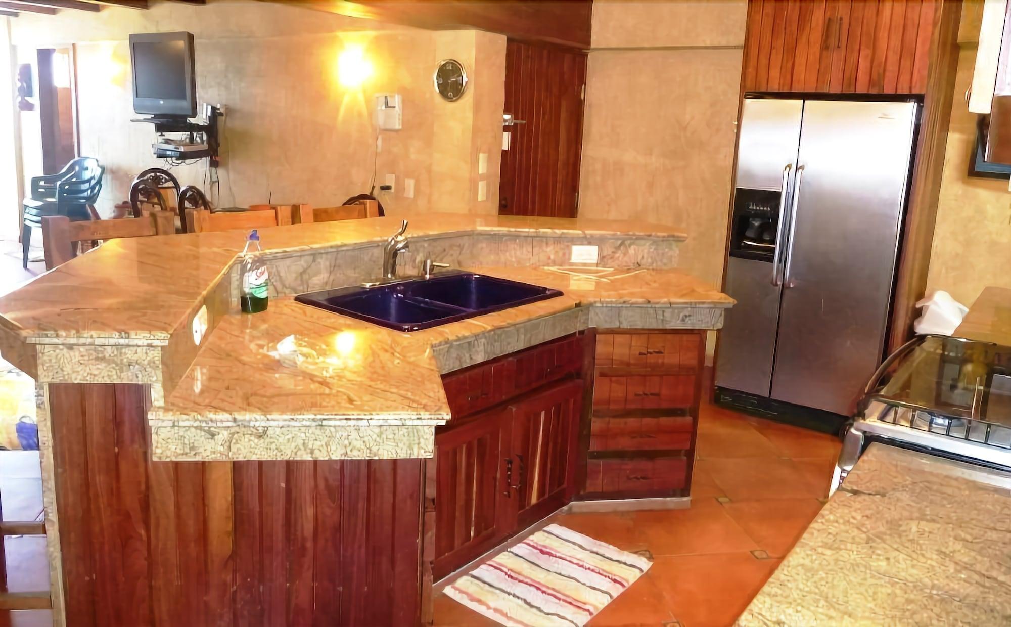 Equipamiento de Habitación Condo Rusti