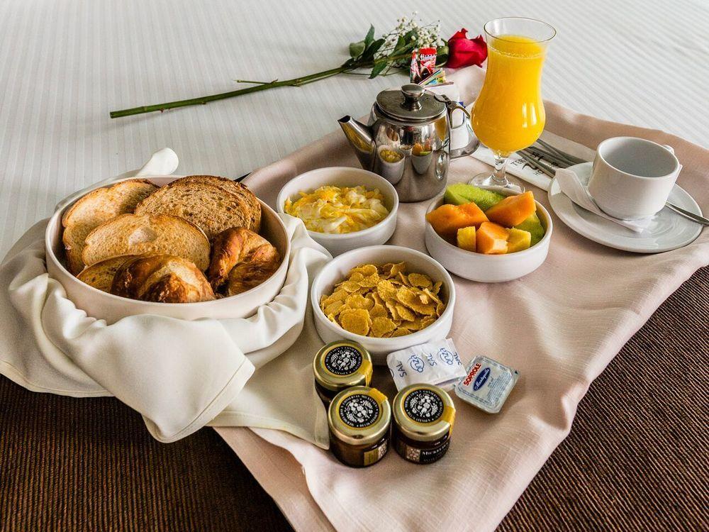 Área de desayuno Terrado Suites Antofagasta