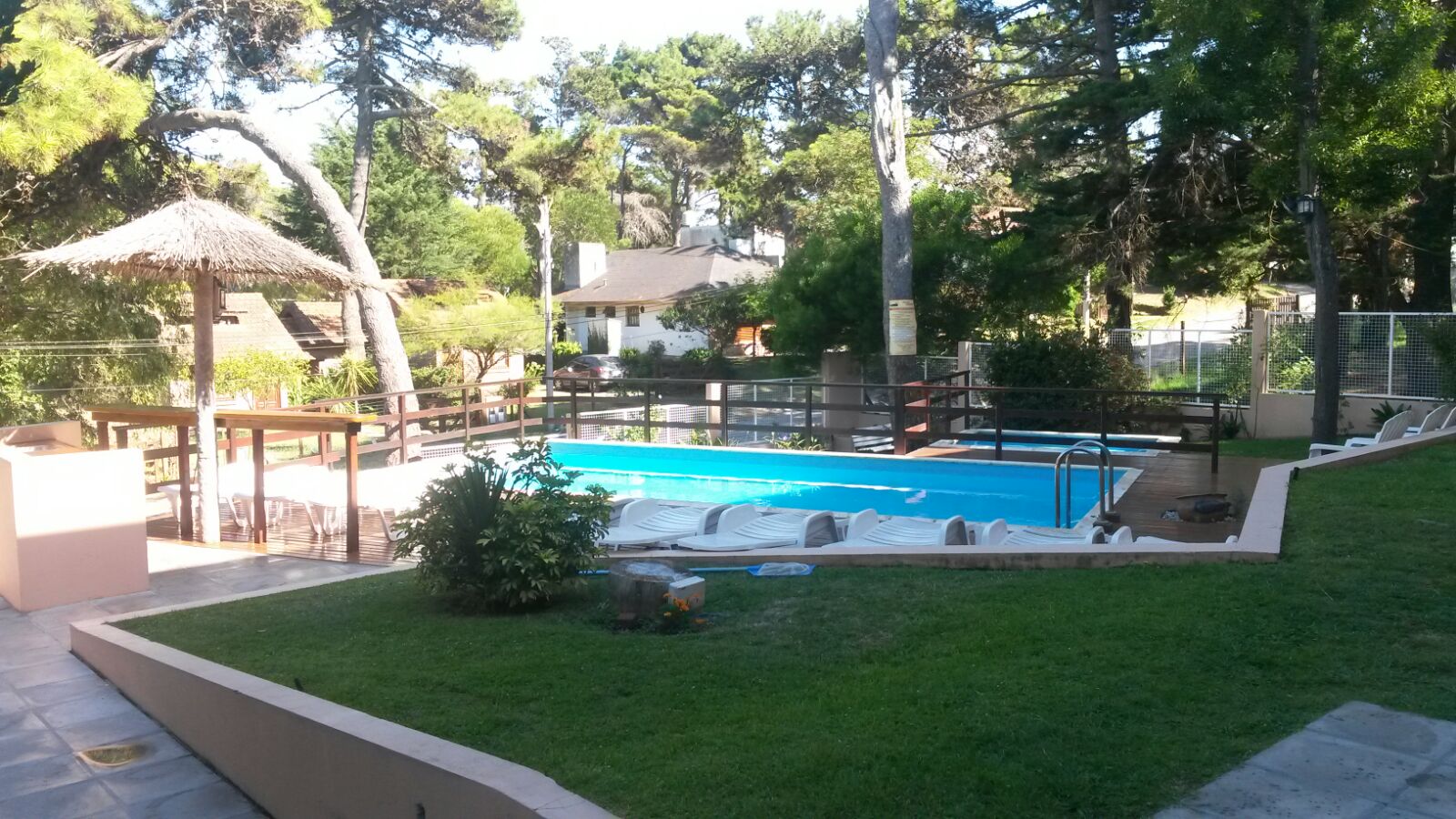 Vista Piscina HOTEL VESUBIO I
