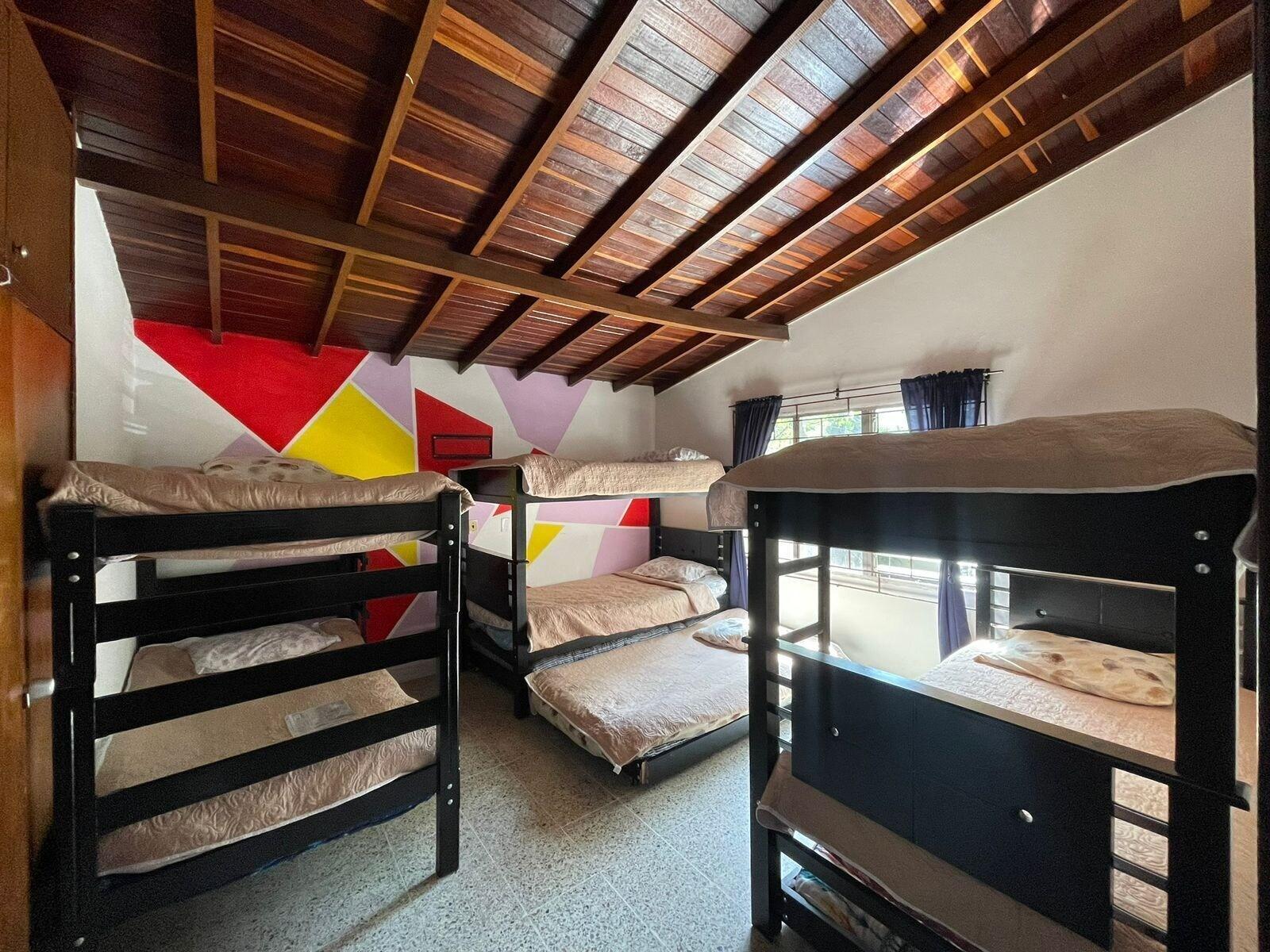 Varios Urban City Hostel