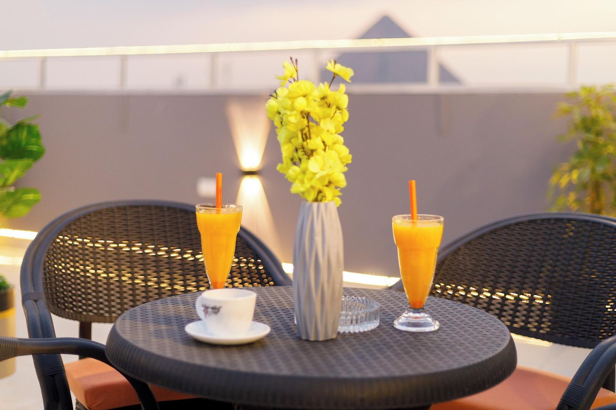 Restaurant Phoenix Pyramids View Inn