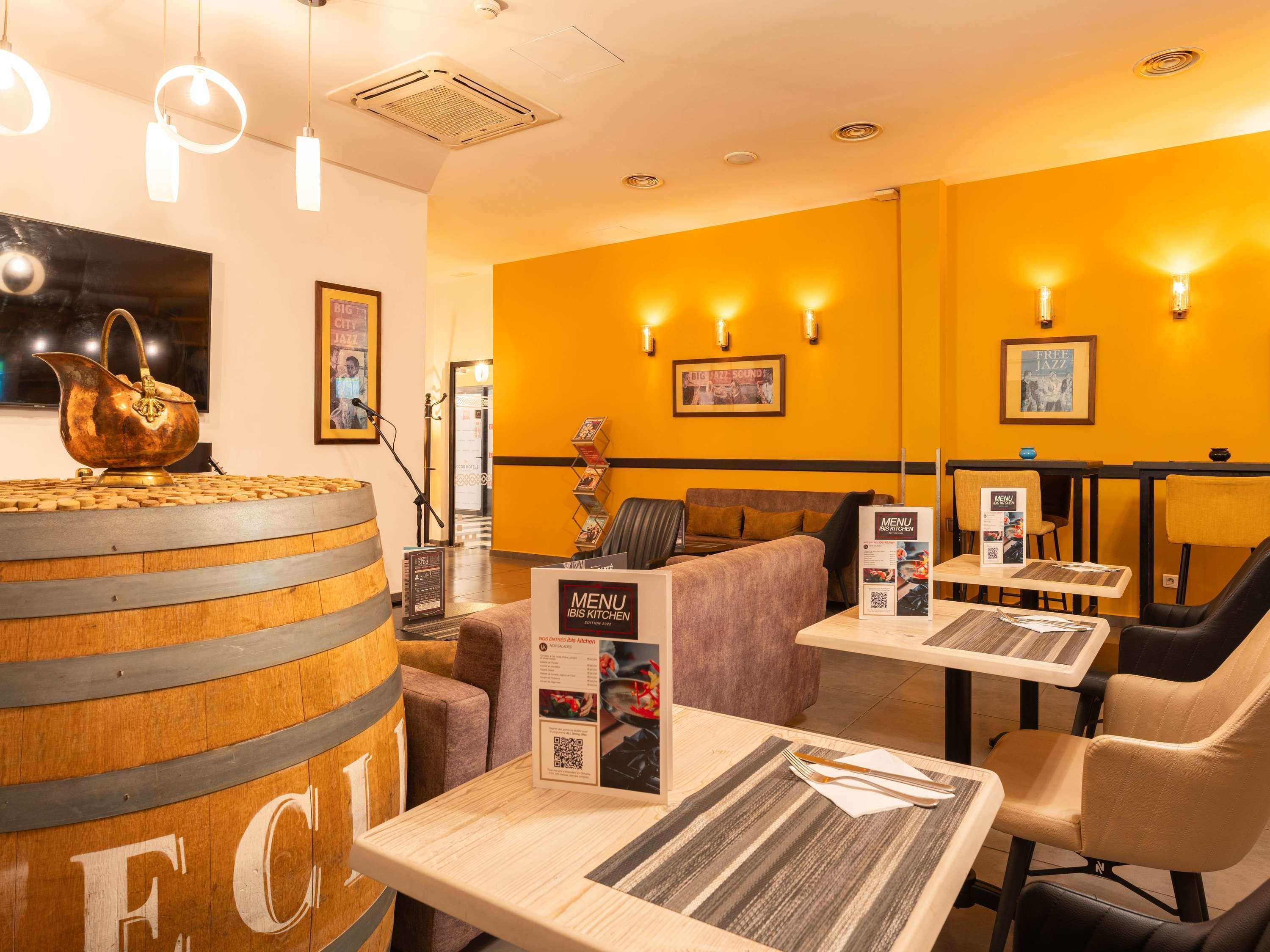 Bar/Salón ibis Meknes Hotel