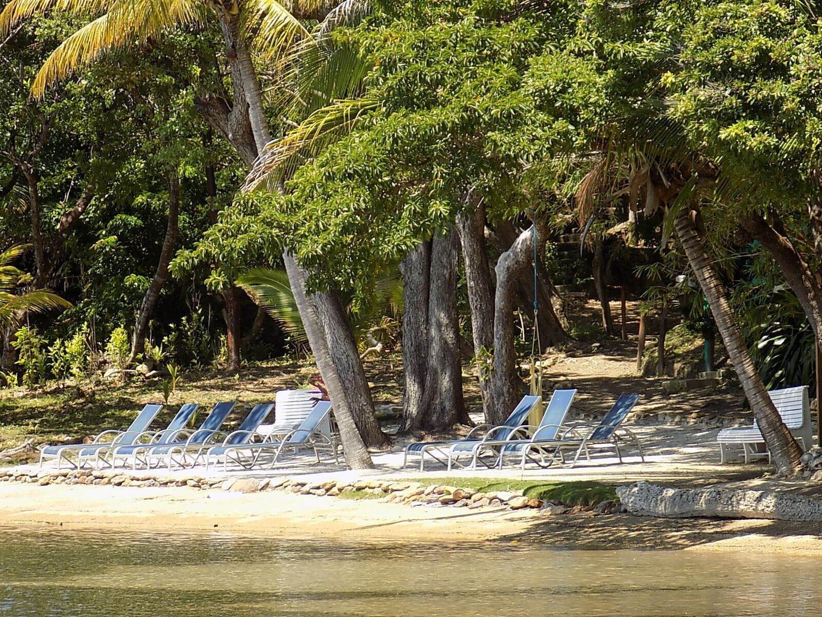 Playa Mango Creek Resort