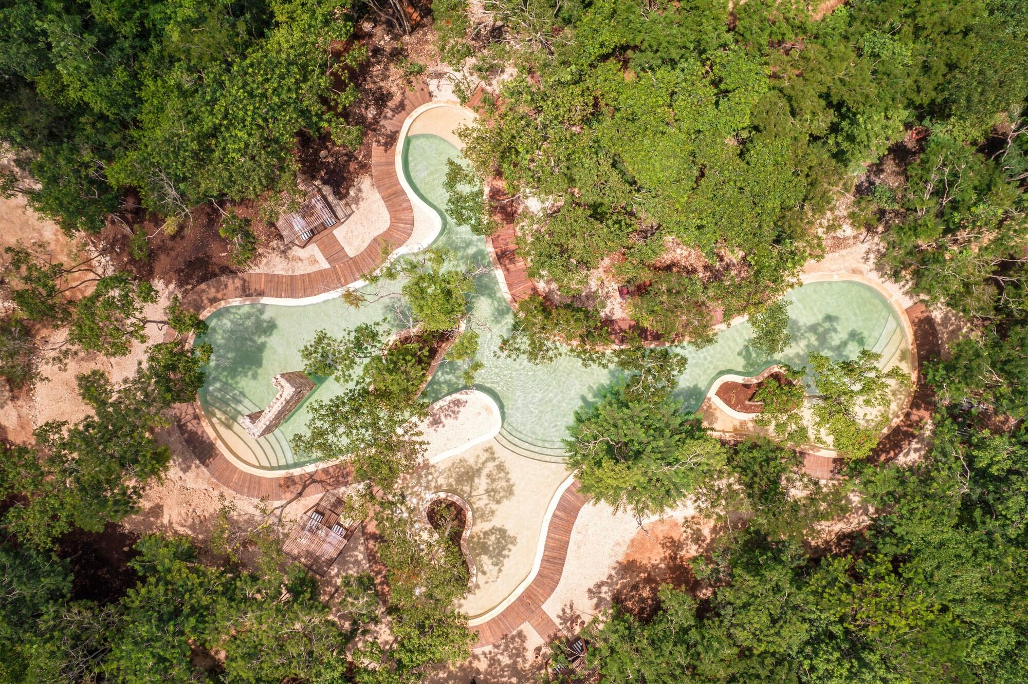 Varios Oriundo Luxury Nature Villas