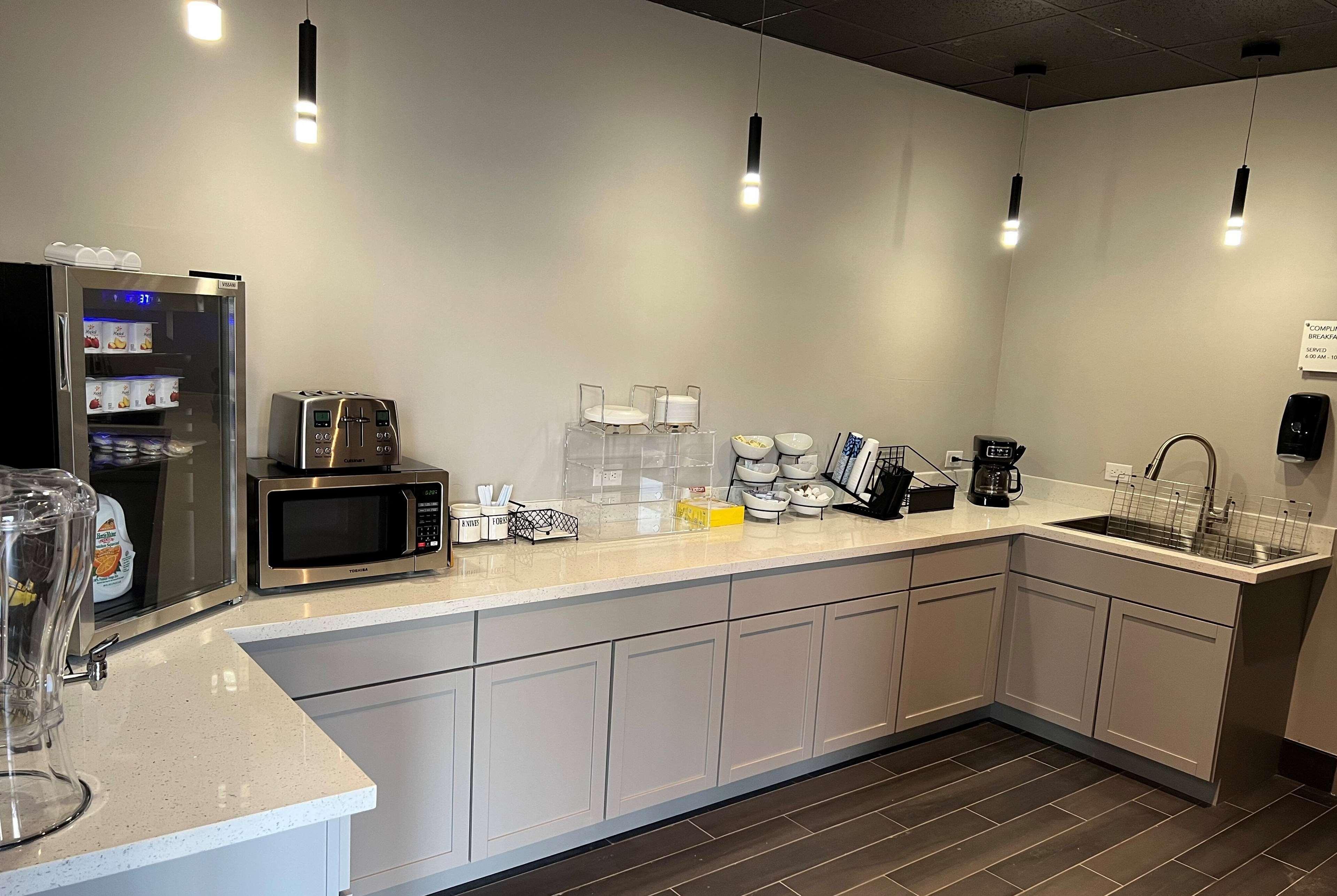 Restaurant Ramada by Wyndham Studio Suites Dothan