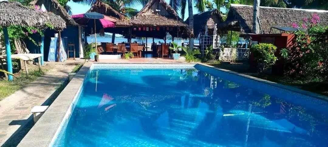 Vista Lobby Piscine bimoko