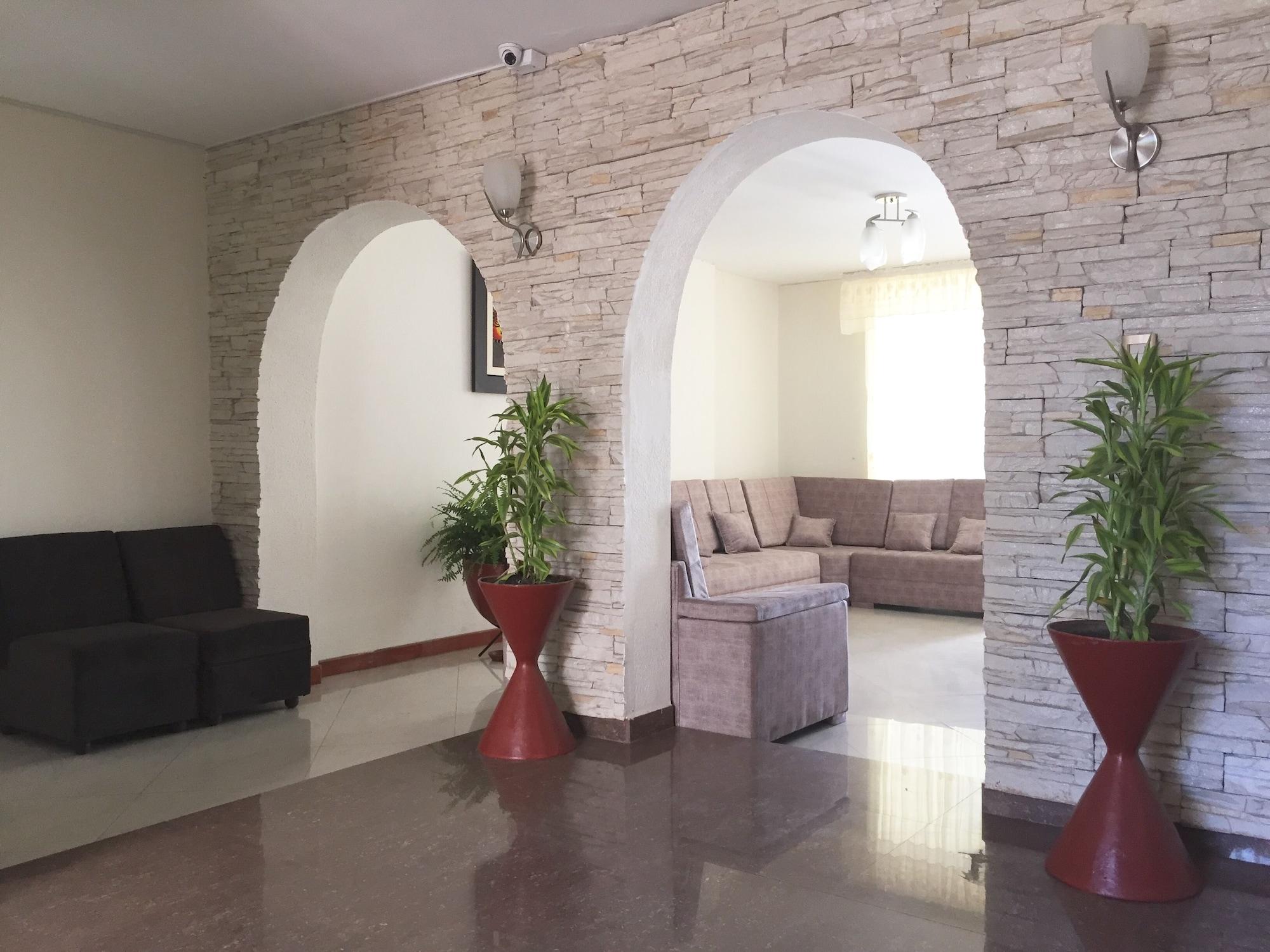 Vista Lobby Casa Mores Inn