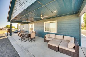 Alquiler Vacacional - Charming Home ~ Half-mi to Potholes State Park