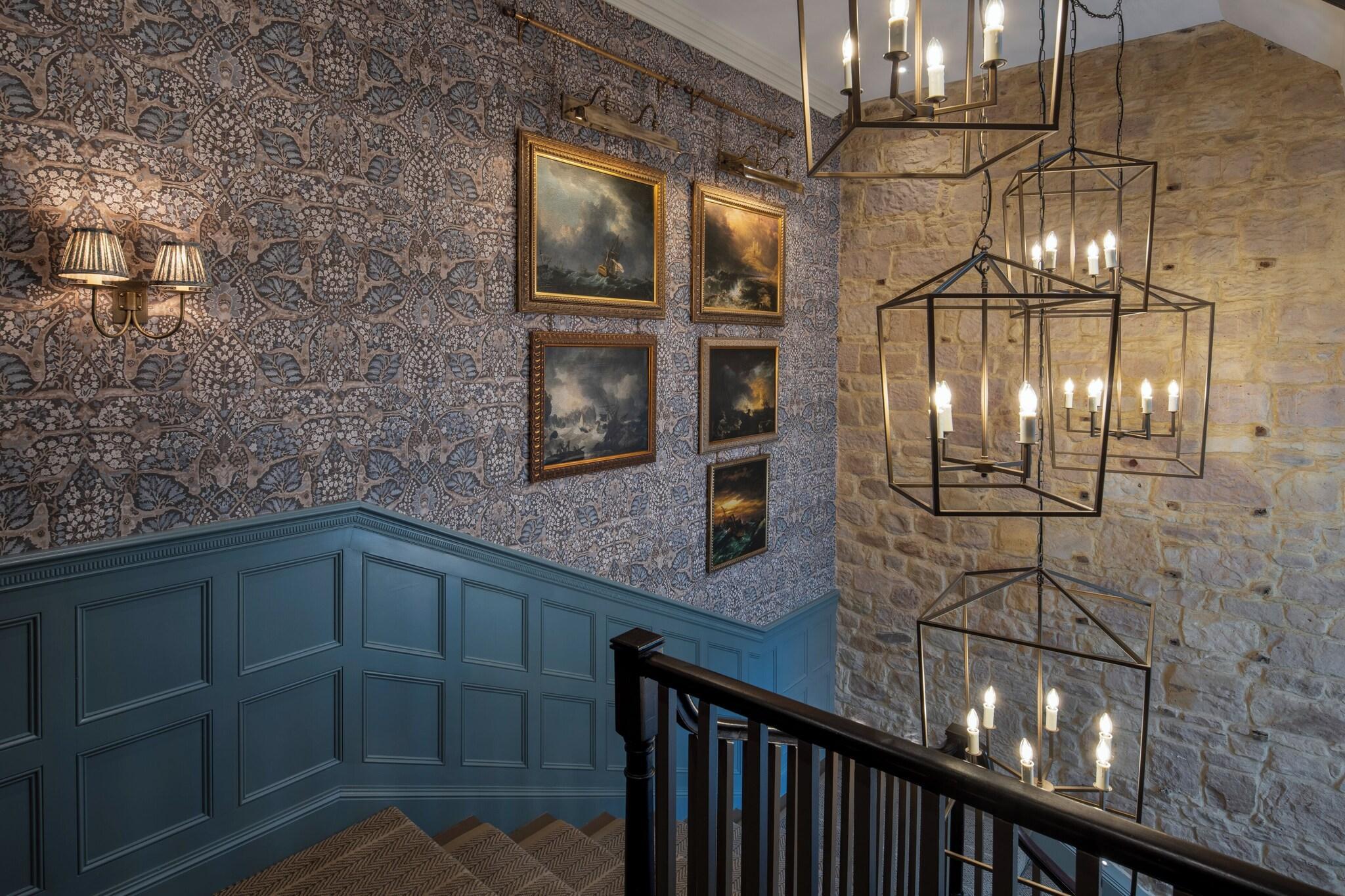 Varios Beadnell Towers Hotel