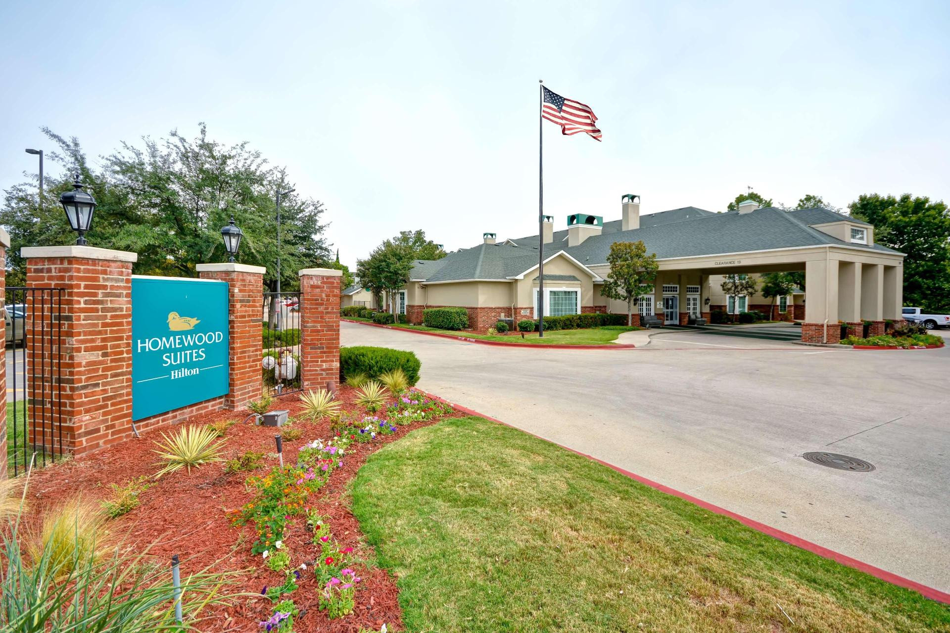 Vista Exterior Homewood Suites by Hilton Dallas-Lewisville