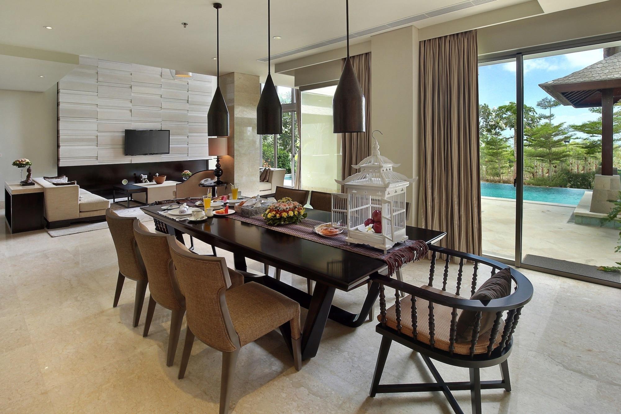 Restaurant Luxury Apartment at AYANA Residences