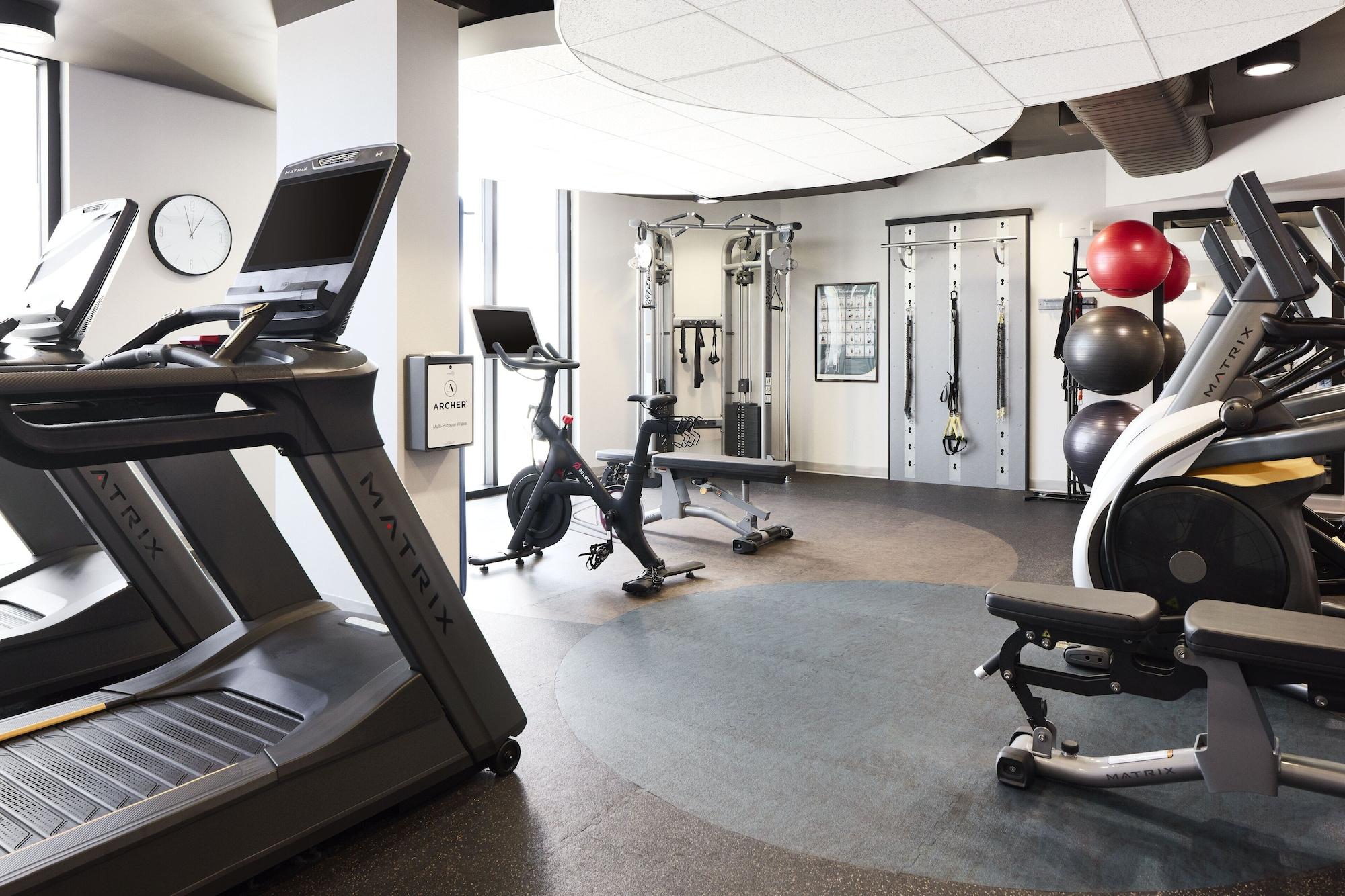 Gimnasio Archer Hotel Falls Church