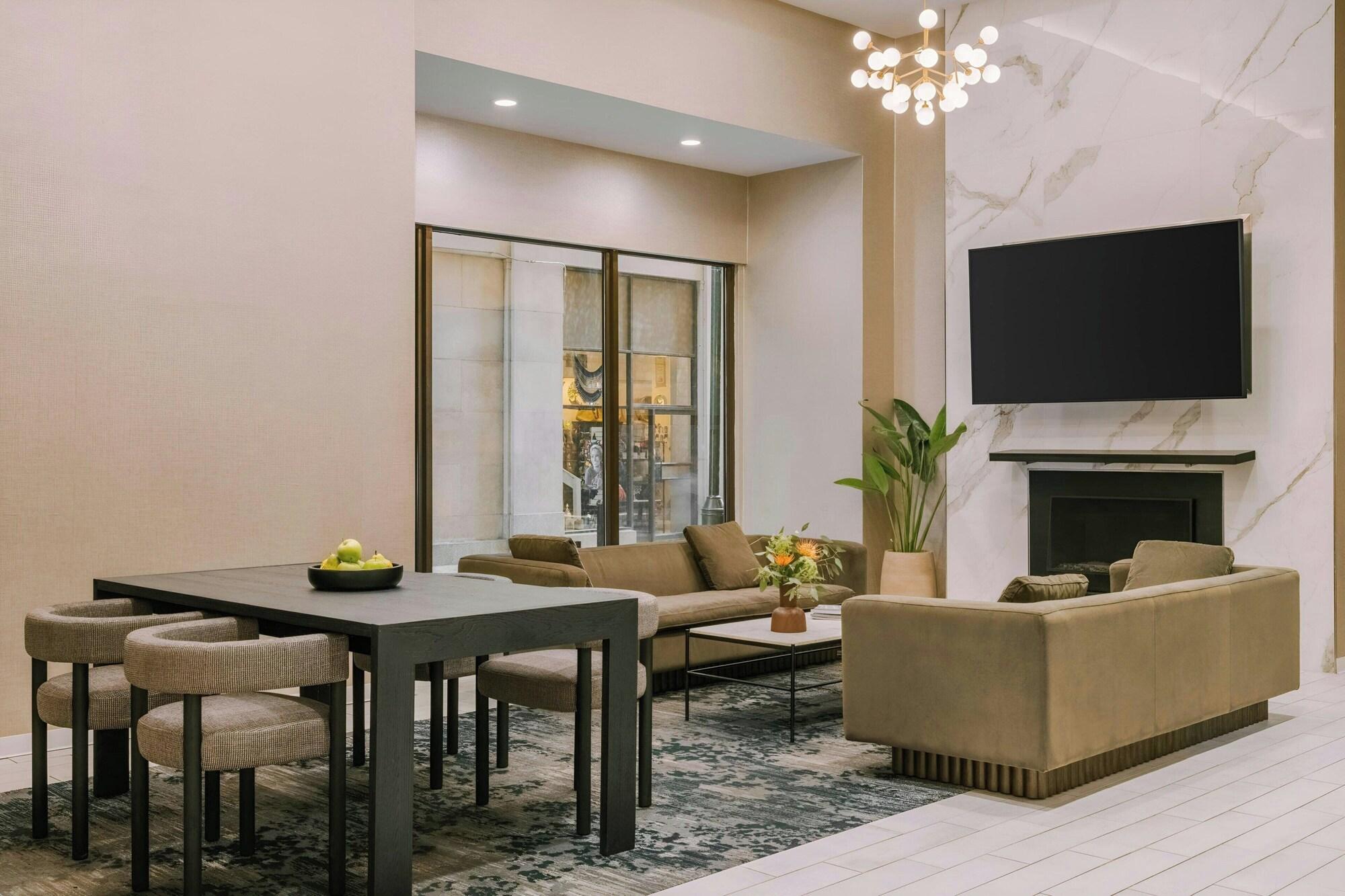 Vista Lobby Sonder by Marriott Bonvoy The Witherspoon Apartments Center City