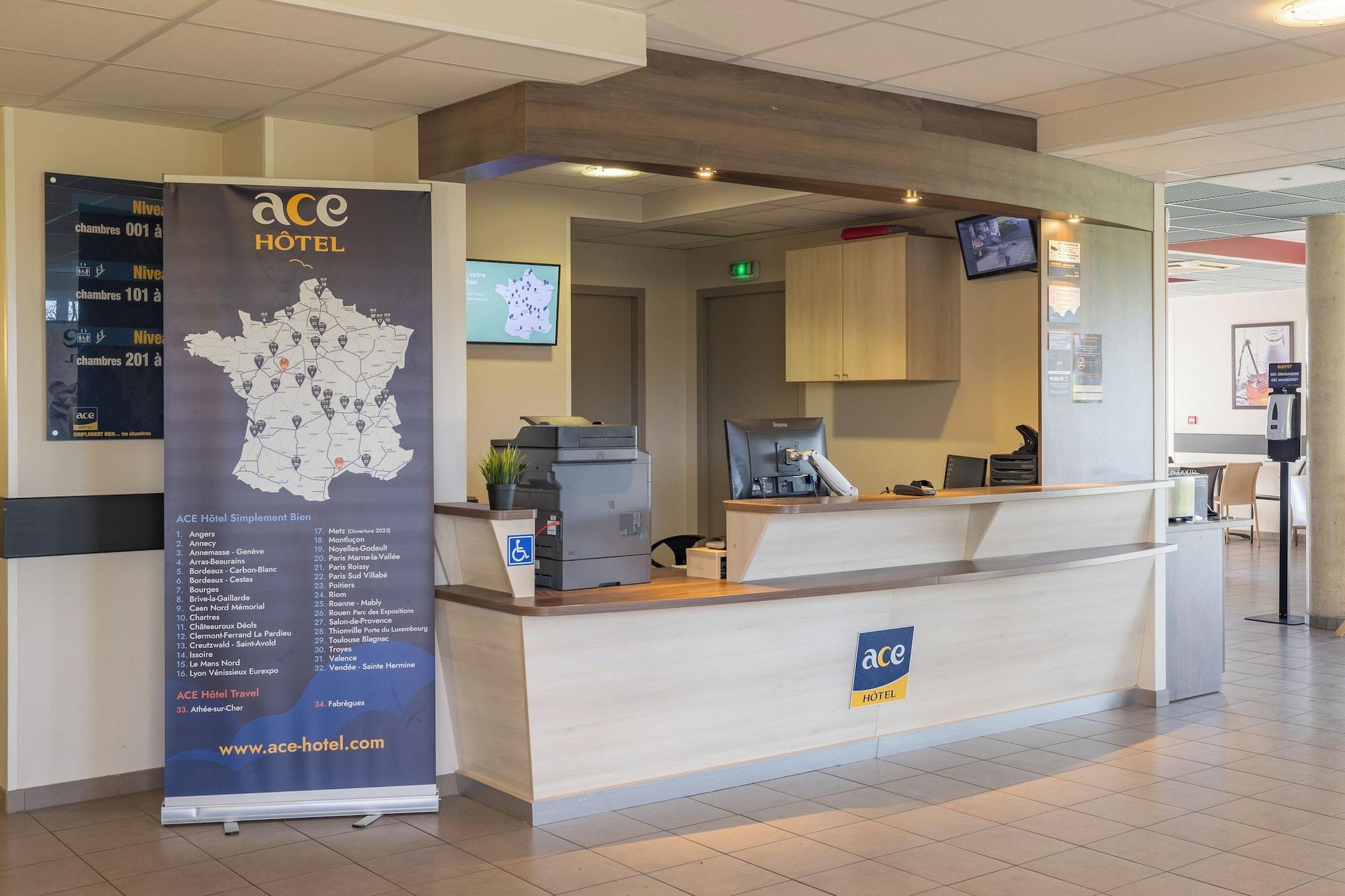 Vista Lobby ACE Hôtel Troyes