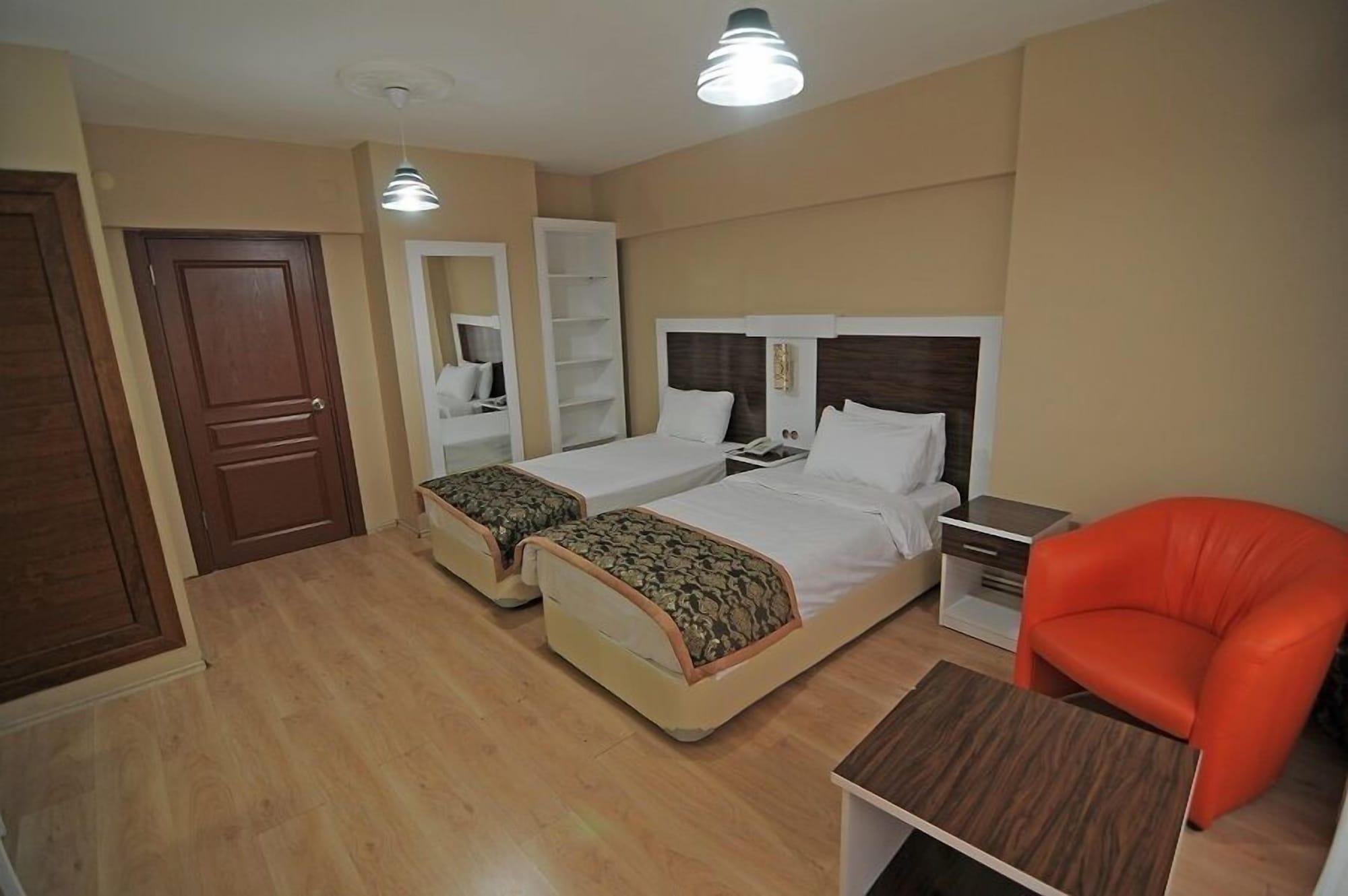 Varios Kosk Hotel