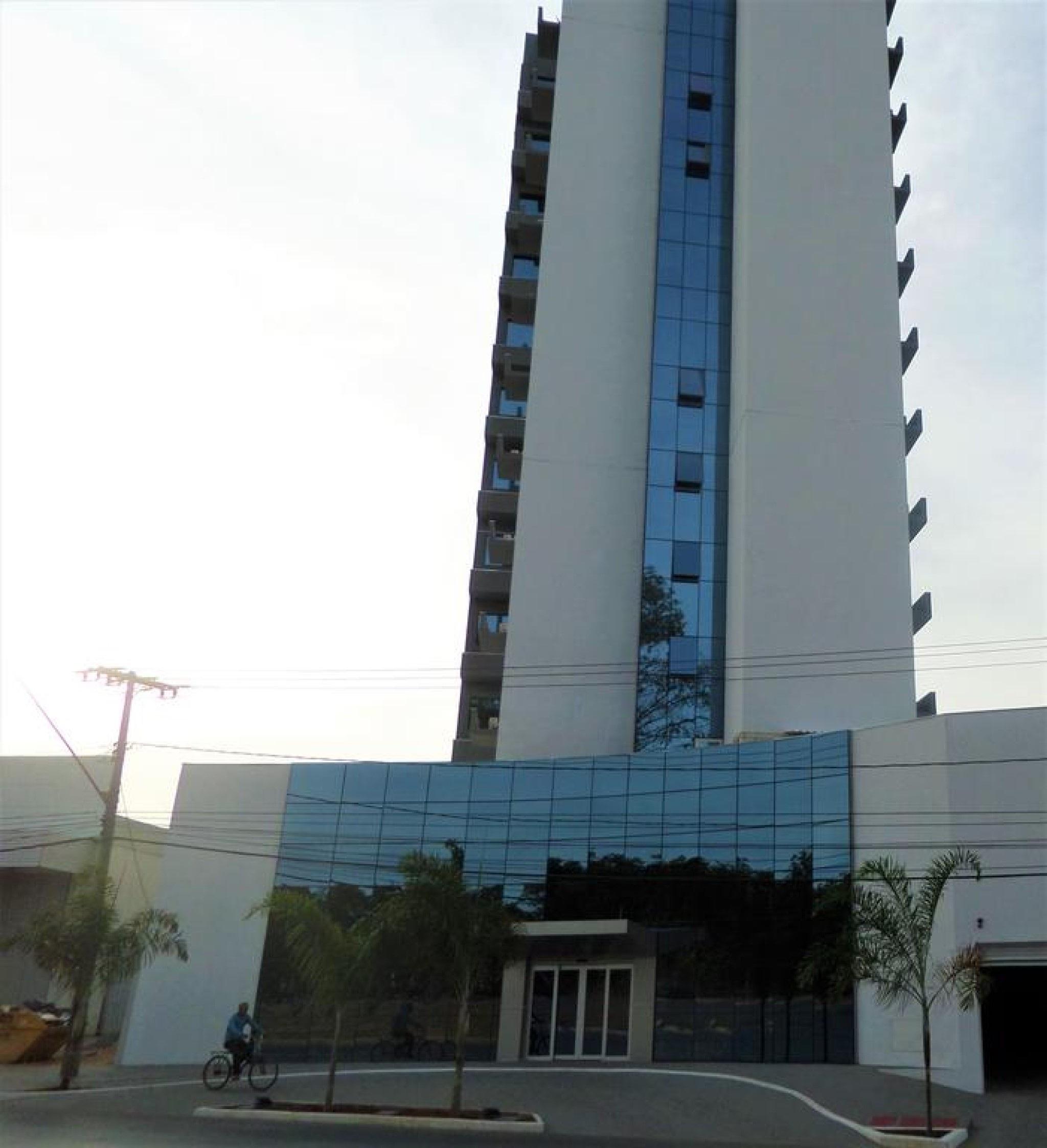 Vista Exterior Hotel Amsterdam Montes Claros