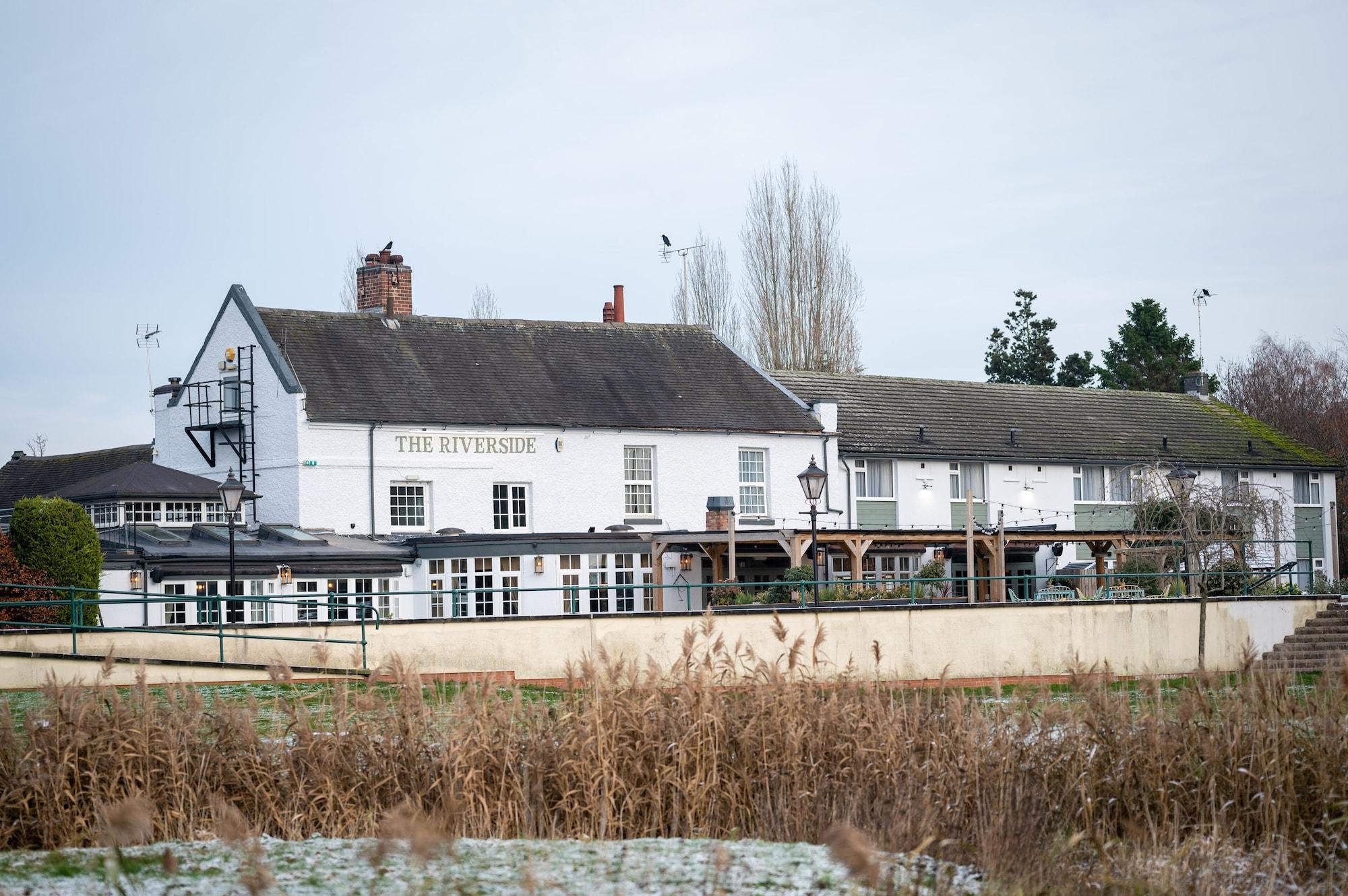 Vista Exterior Riverside Hotel Branston by Greene King Inns