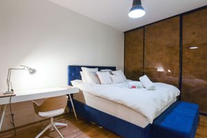 Alquiler Vacacional - New! Private Pool Paradise: Modern 4BR/2BA Oasis in Paris.