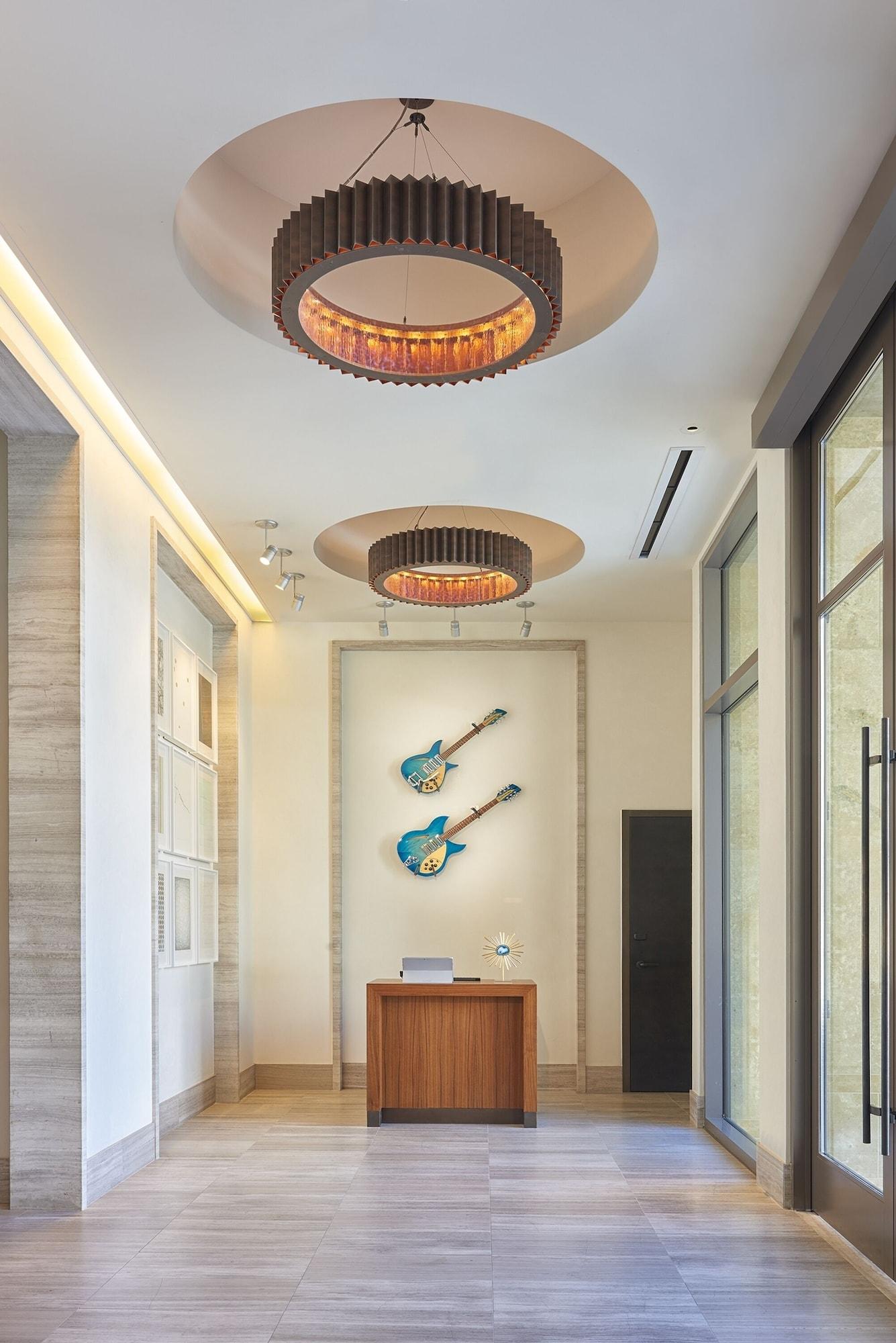 Vista Lobby Clement Palo Alto – All-Inclusive Urban Resort