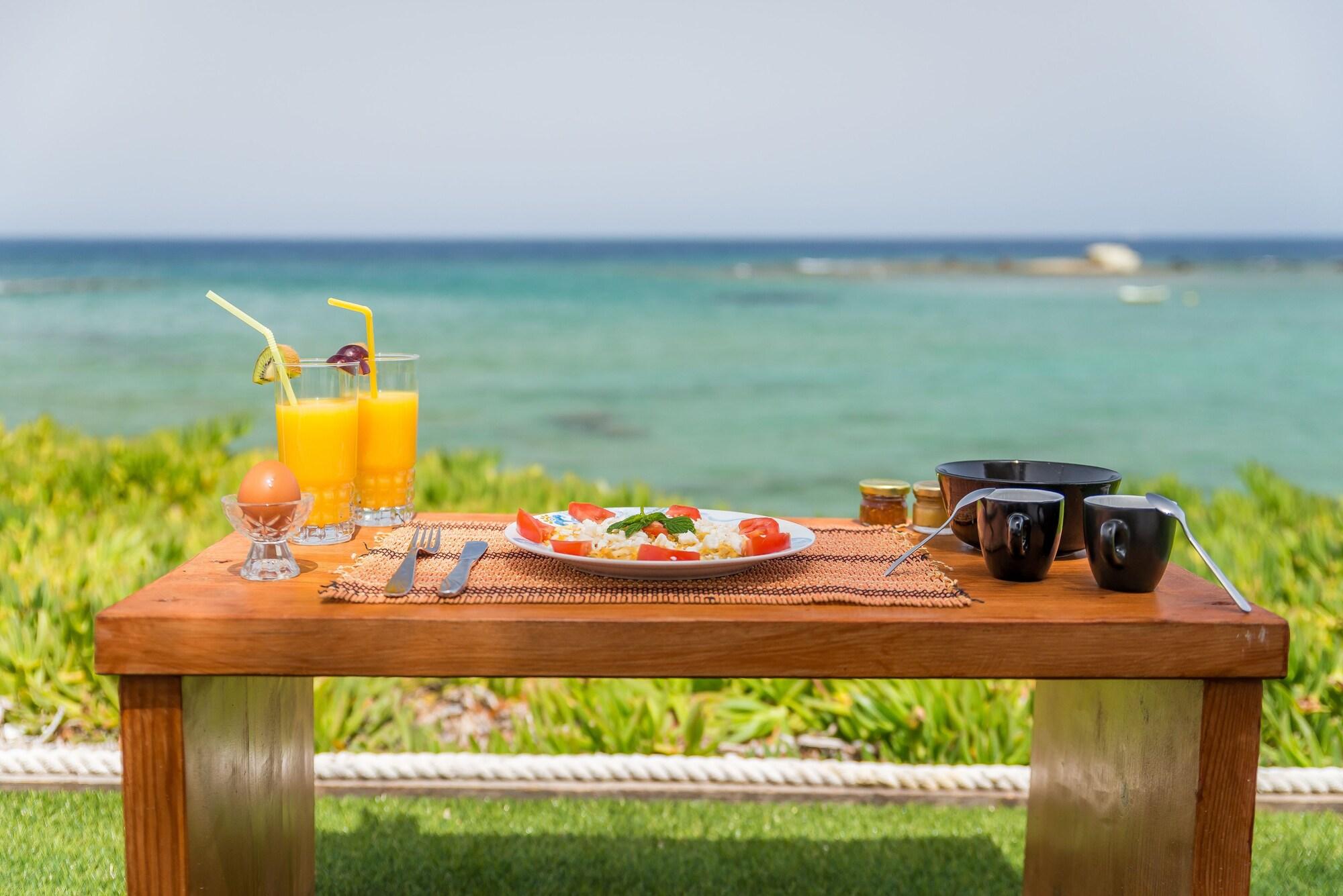 Restaurant Niki Savvas Studio & Suites