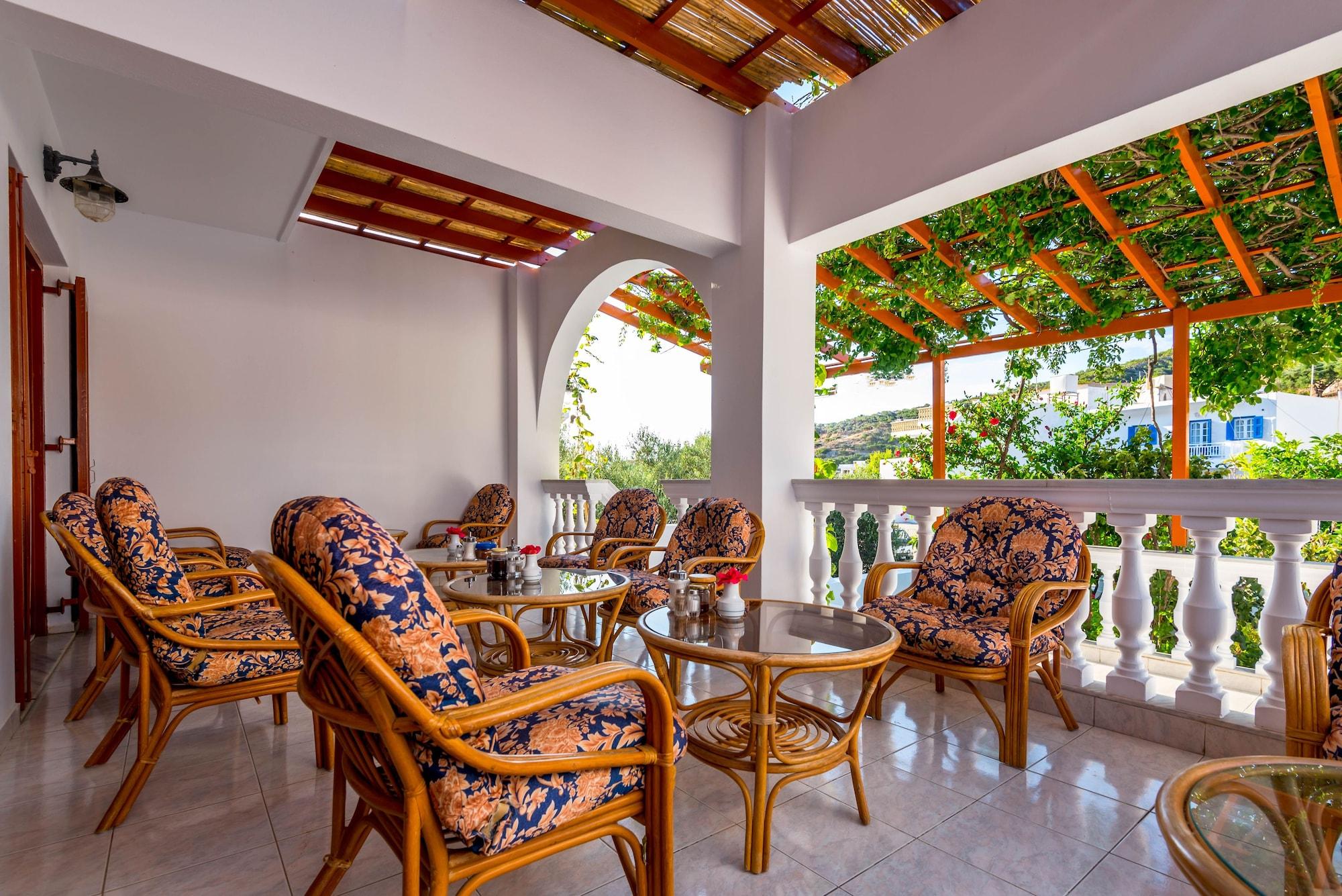 Equipamiento de Habitación Balaskas Hotel