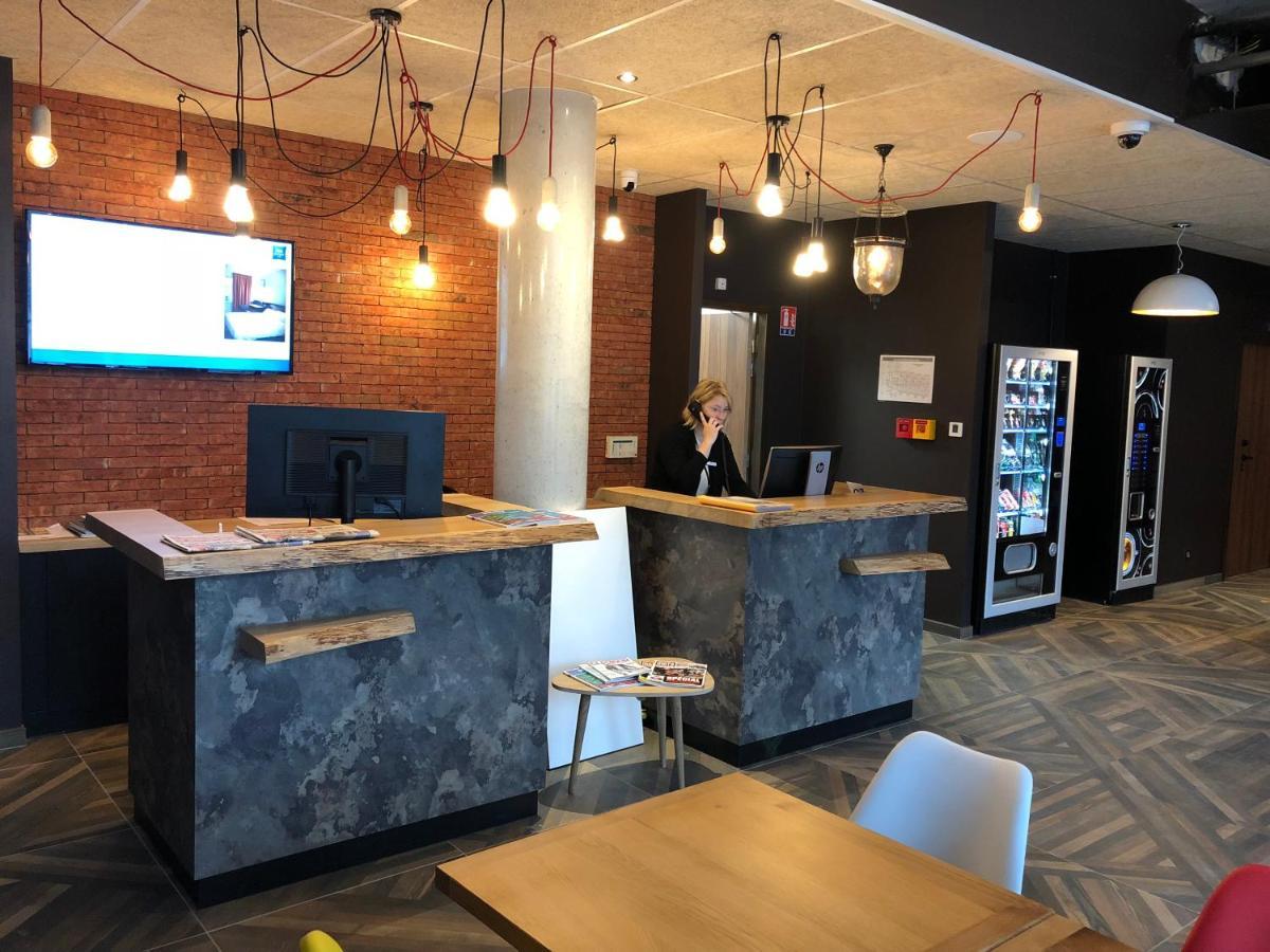 Vista Lobby ibis budget Annecy Poisy